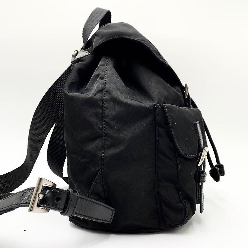 PRADA 黑色銀三角尼龍男女後背包/雙肩包/背包