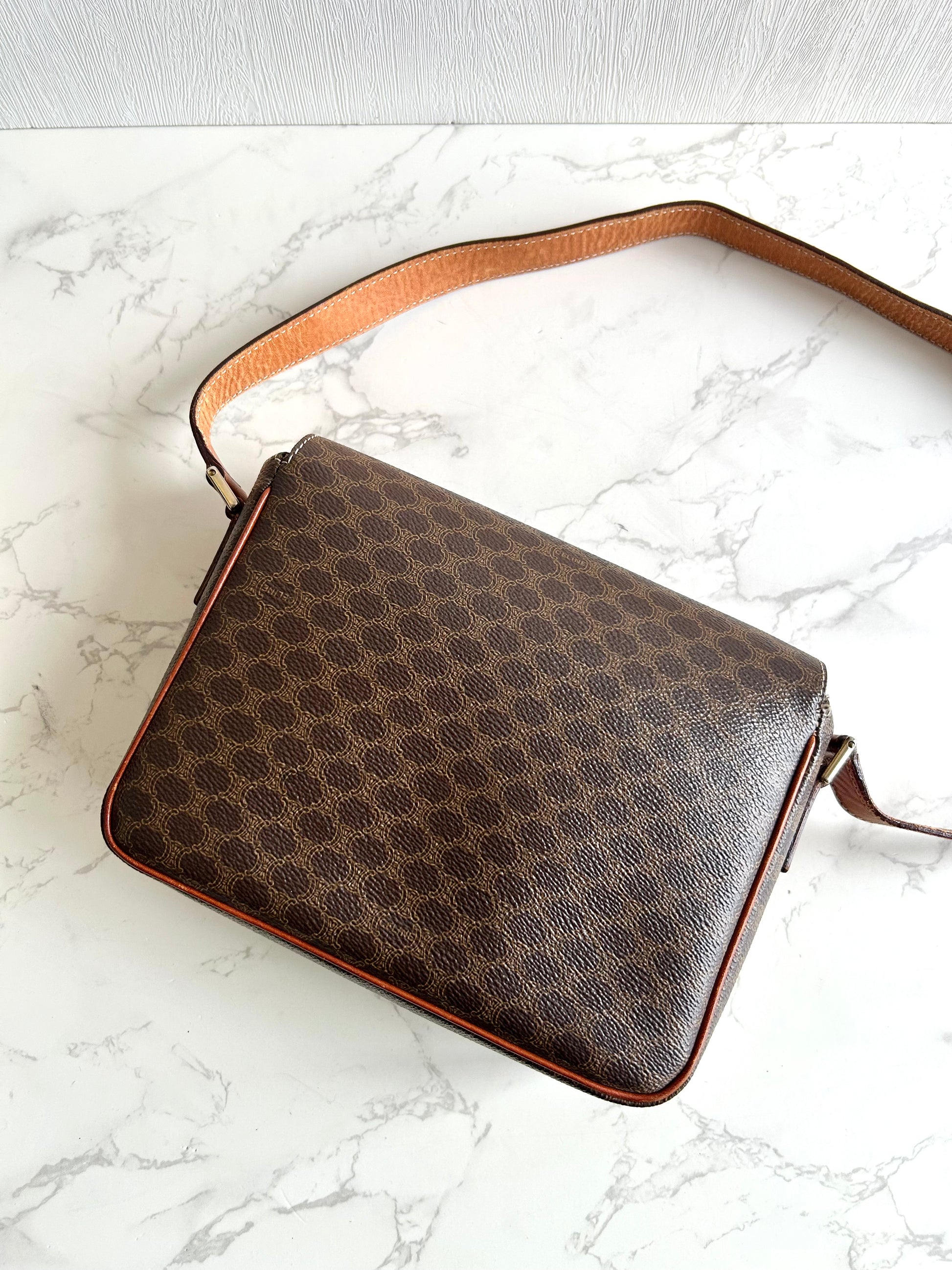 CELINE 咖啡色老花金扣豆腐盒子包/側背包/斜背包