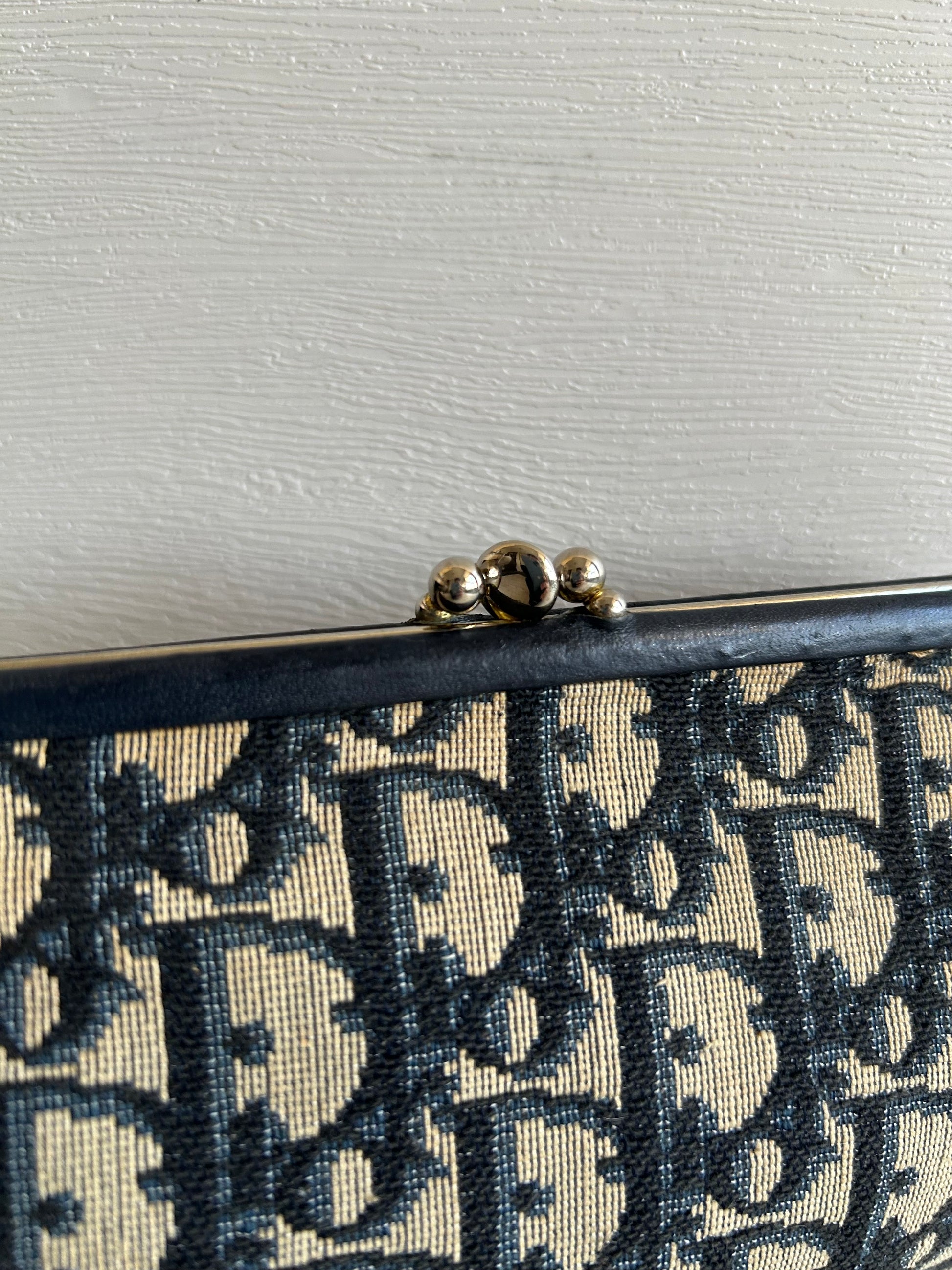 CHRISTIAN DIOR 深藍色老花口金餃子側背包/手拿包/斜背包