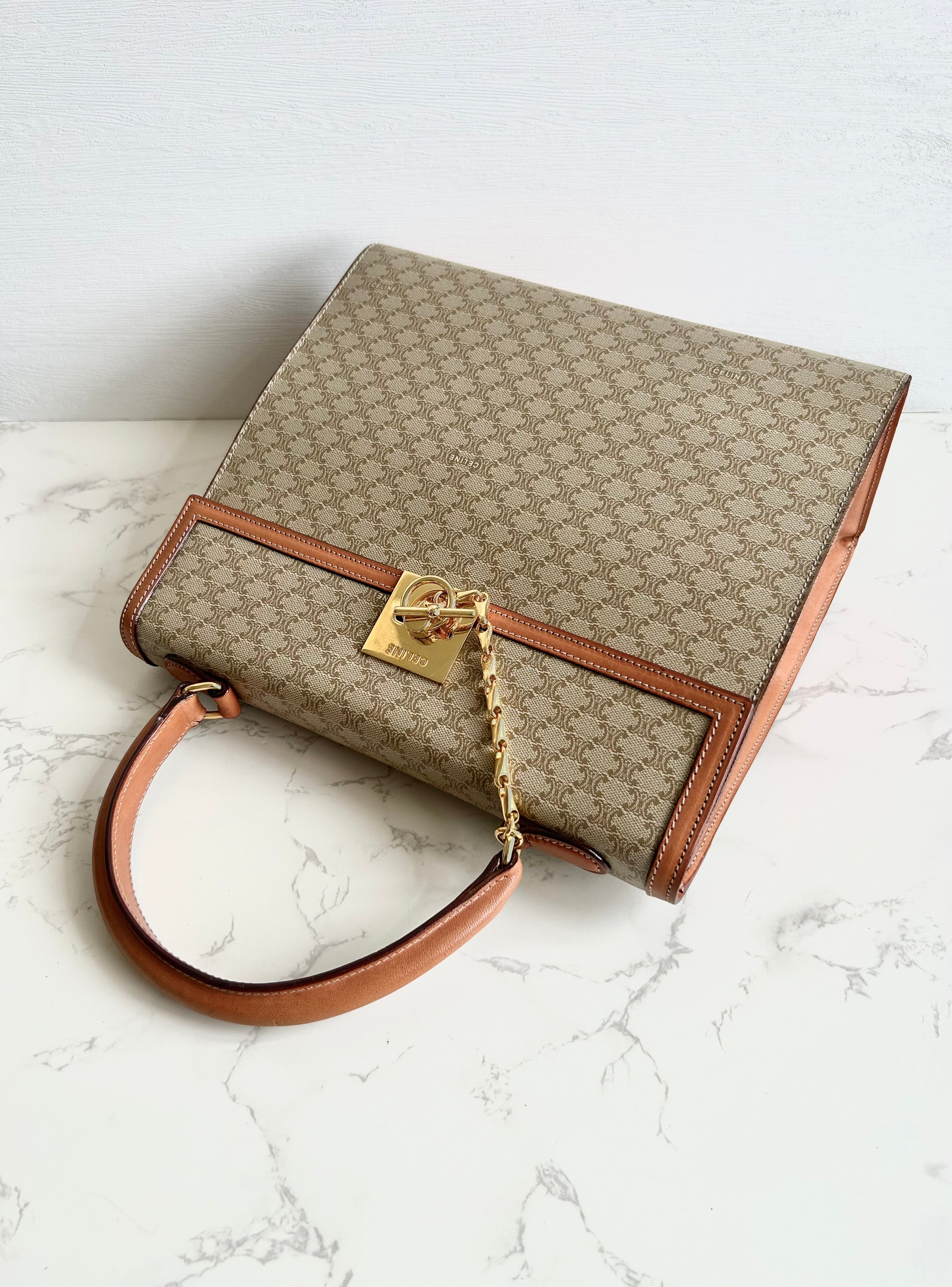CELINE rare beige old flower Kelly side bag / oblique backpack / handbag