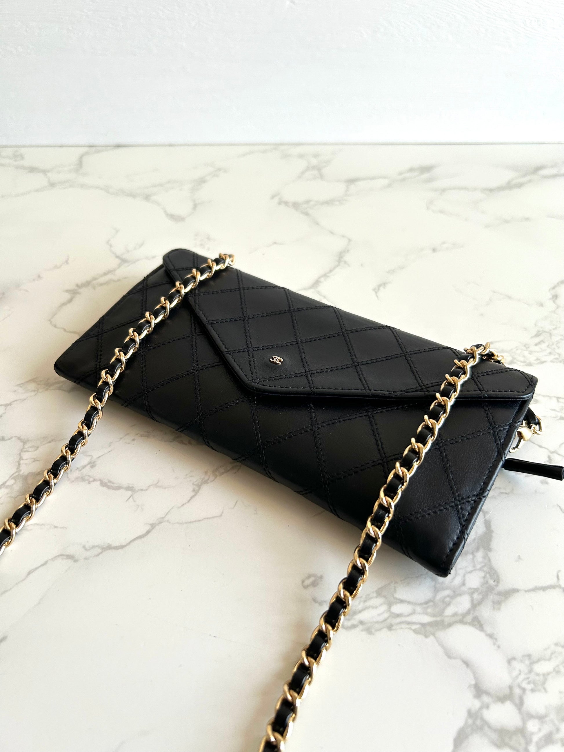 CHANEL Black Gold Buckle Envelope Small Bag/Side Bag/Messenger Bag/Clutch Bag/Mid-Length Wallet