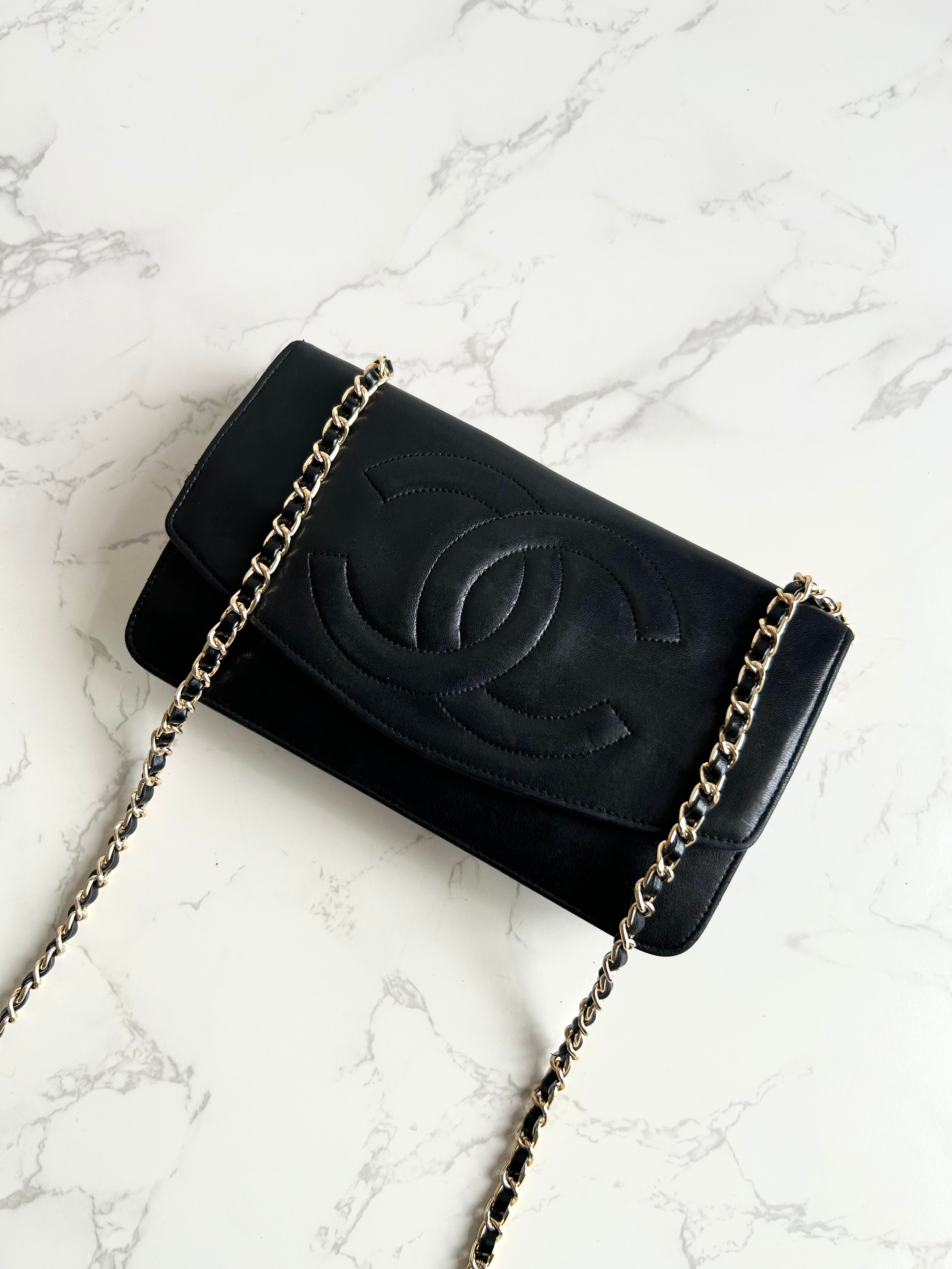 CHANEL rare black lambskin chain strap WOC/side bag/oblique bag