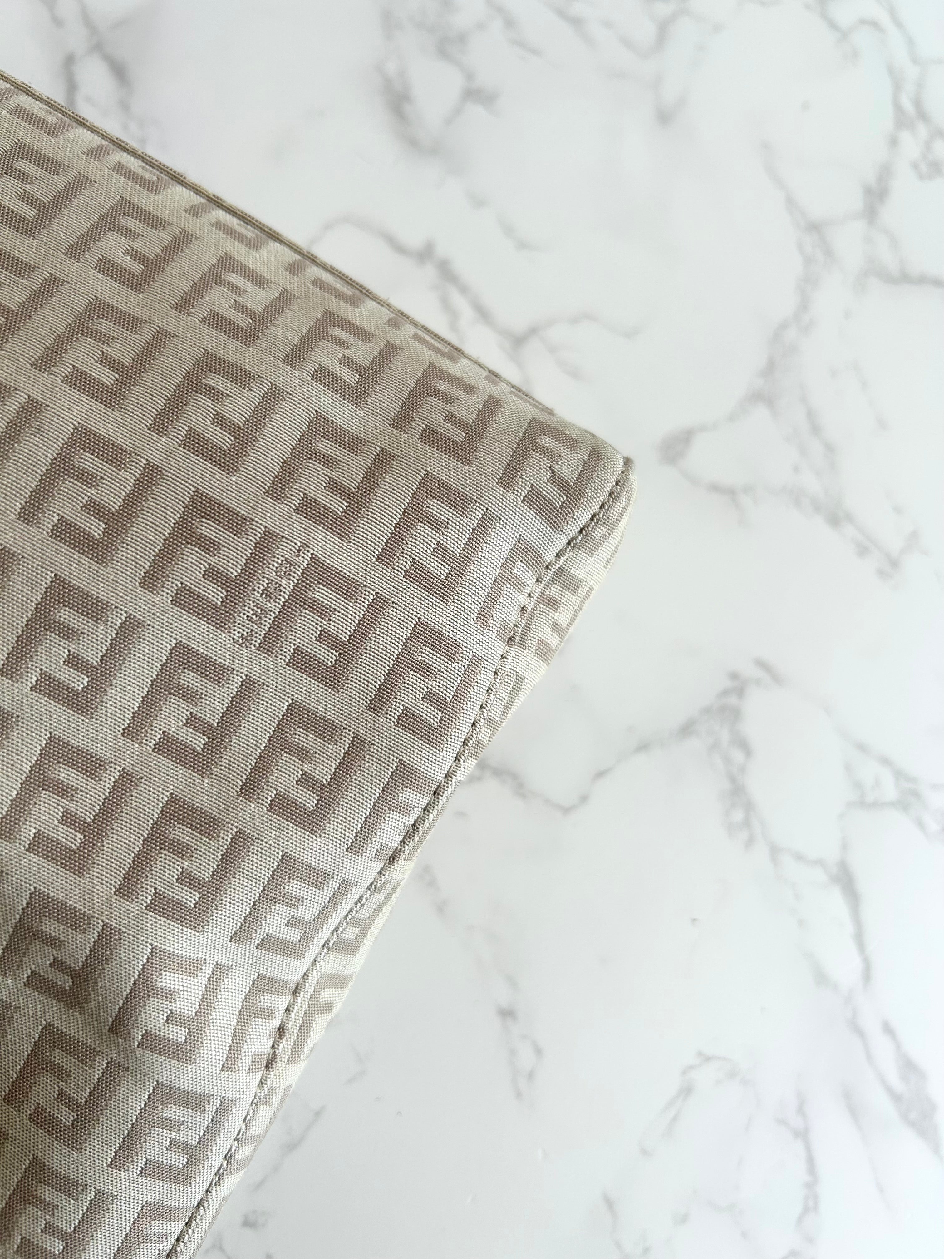 FENDI Zucchino Milk Tea Color Monochrome Tote Bag/Side Bag