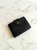 CHANEL rare gold buckle black caviar cowhide leather short wallet / wallet / purse