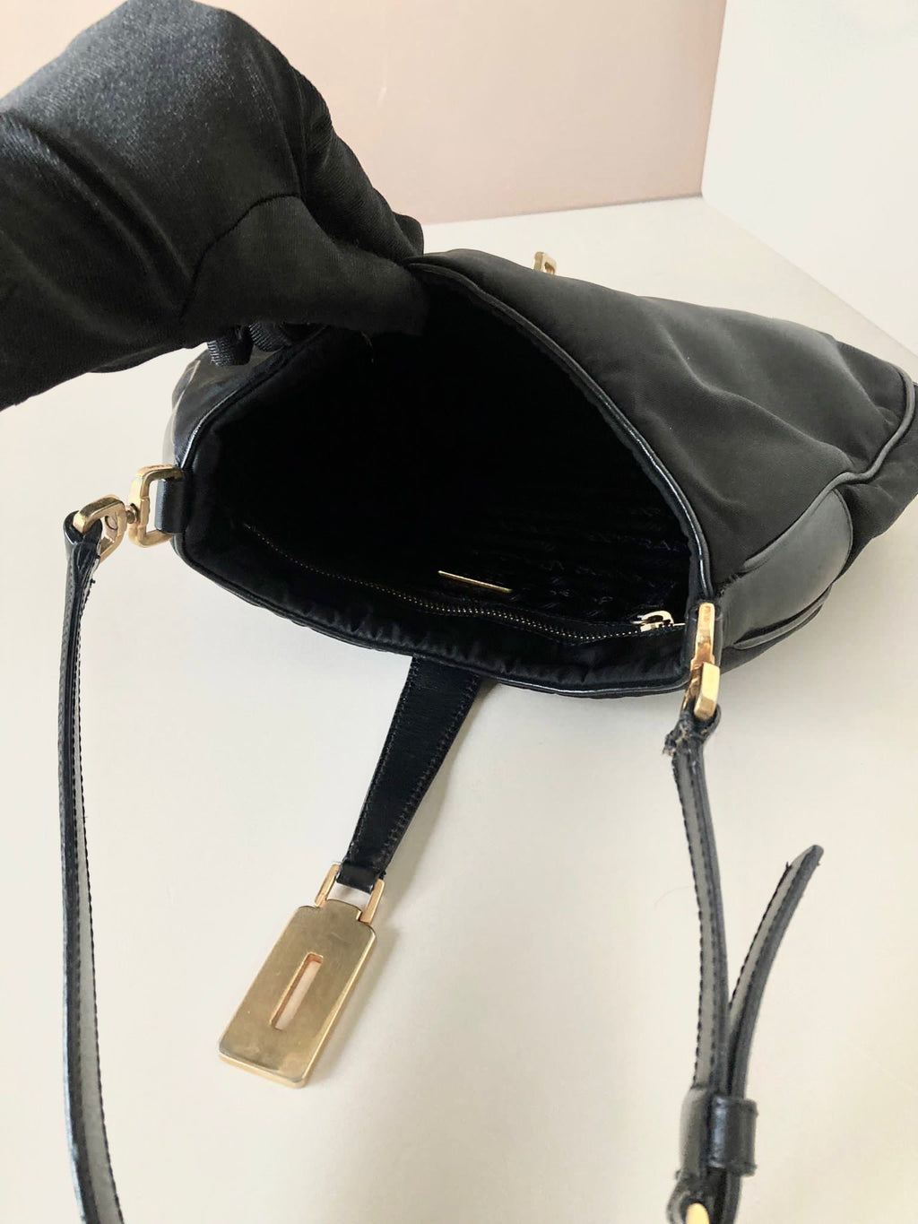 PRADA 黑色金三角Hobo腋下單肩小包/腋下包/側背包