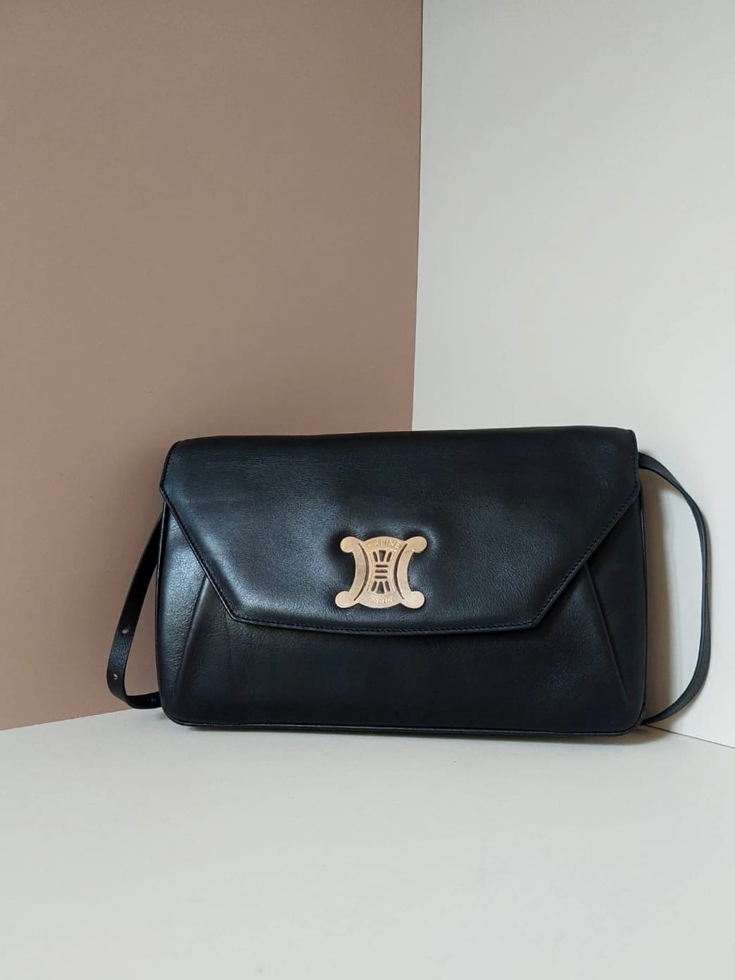 CELINE black leather gold Arc de Triomphe buckle envelope small bag / side bag / oblique bag 