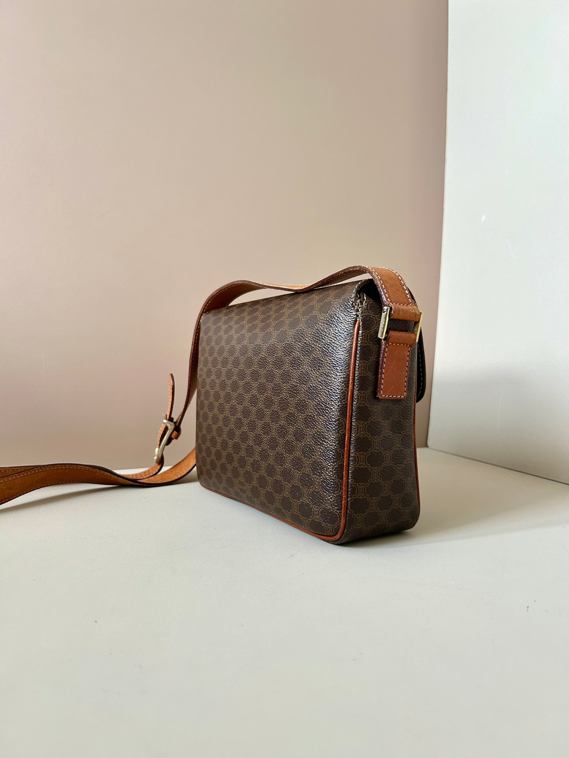 CELINE Brown Old Flower Leather Gold Buckle Small Tofu Box Bag/Side Bag/Messenger Bag