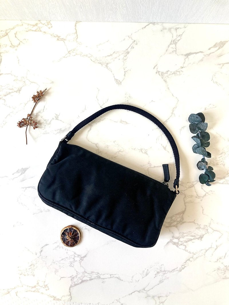 PRADA 經典黑色銀三角簡約小包/手提袋/手挽袋