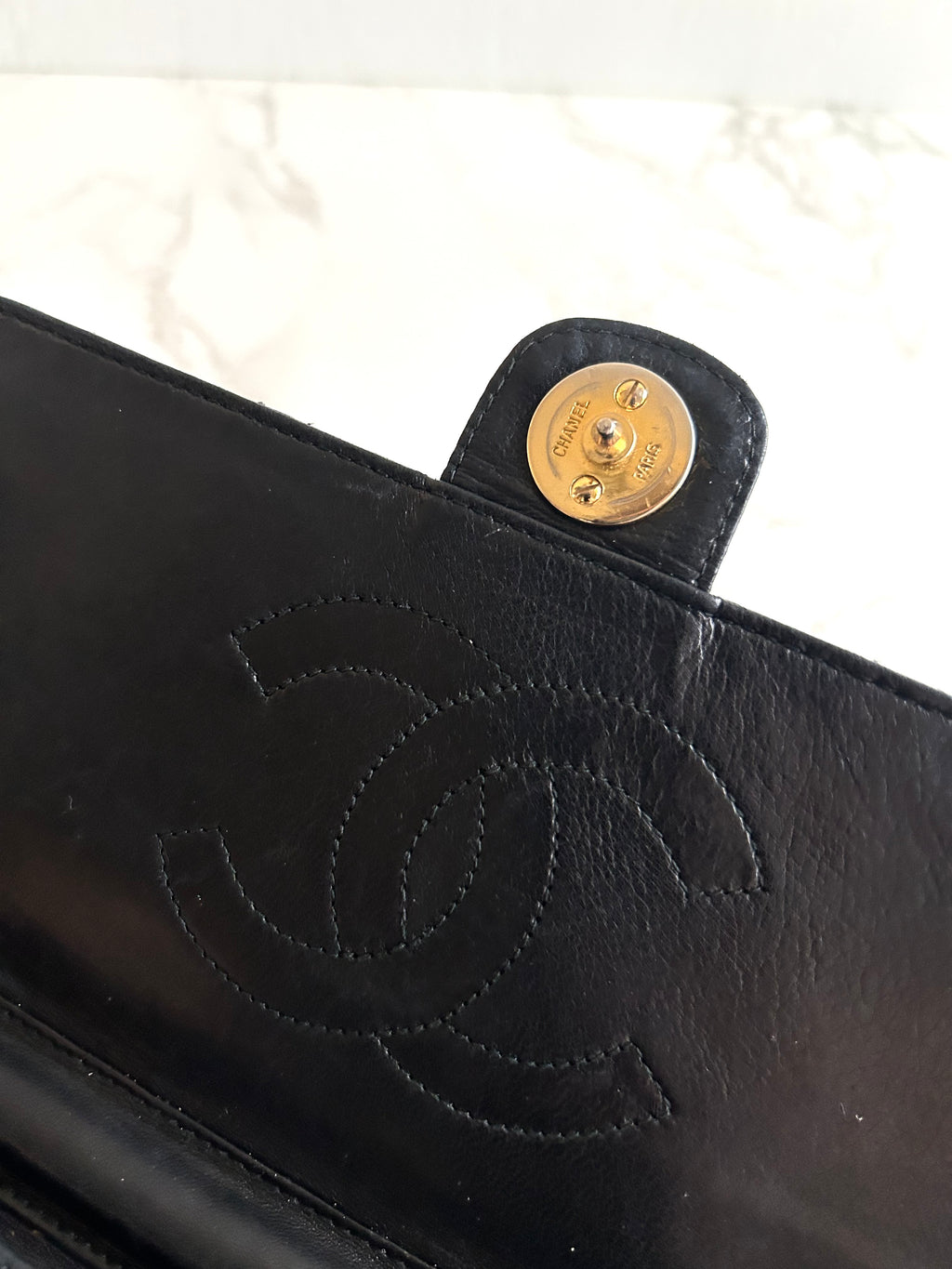 Chanel 黑金22 Matelassé 翻蓋包/側背包/單肩包