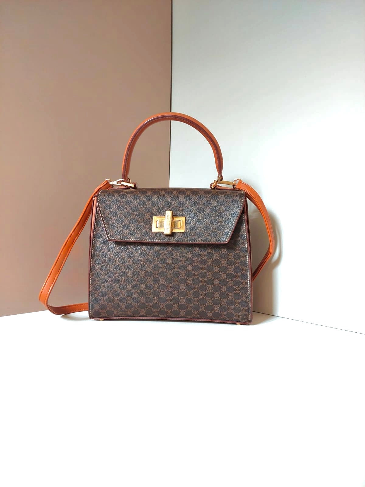 CELINE Coffee-colored presbyopic rotating buckle Kelly bag/side bag/crossbody bag/handbag