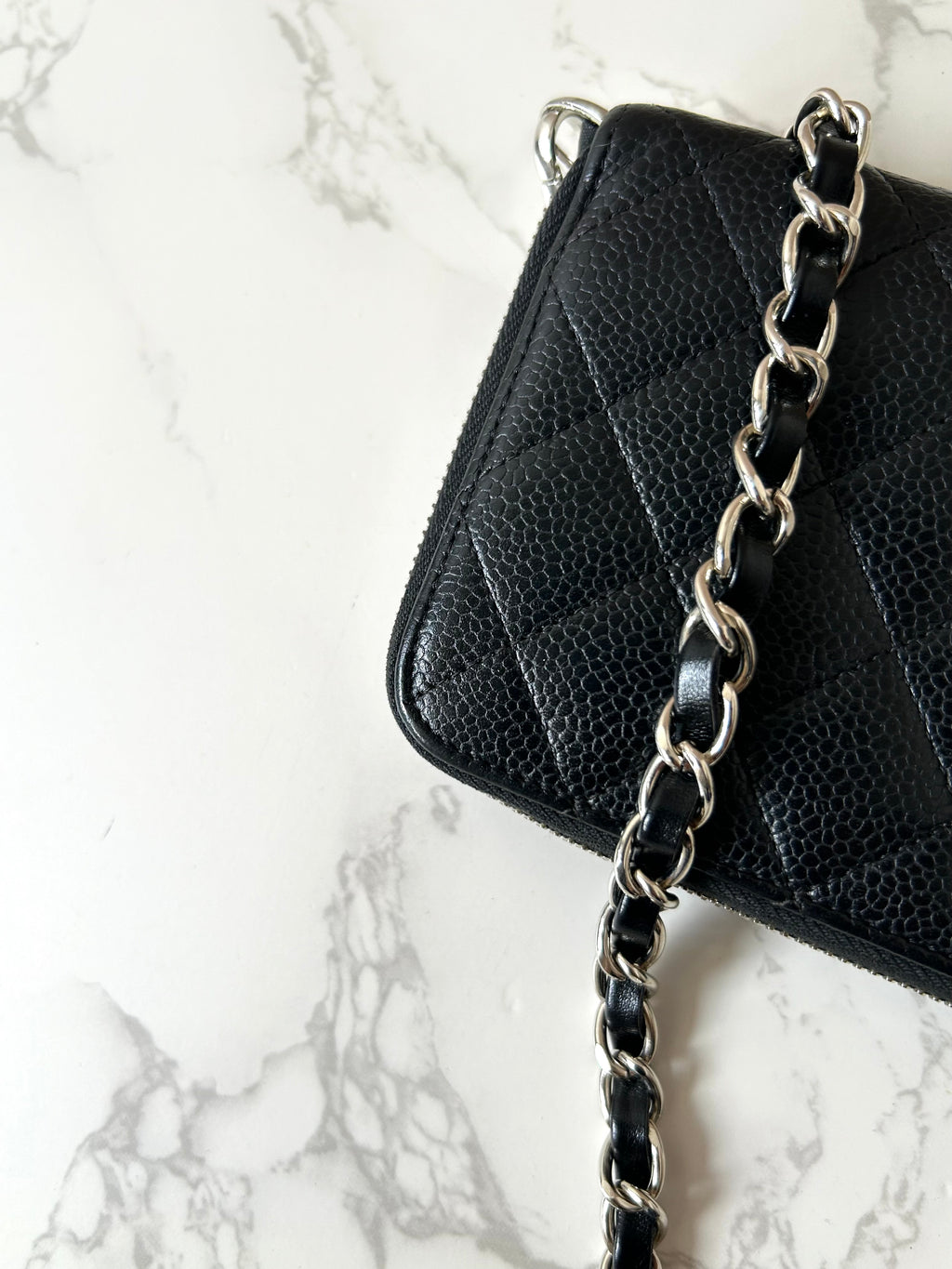 CHANEL black silver buckle caviar leather zipper side bag/crossbody bag/long clip/wallet