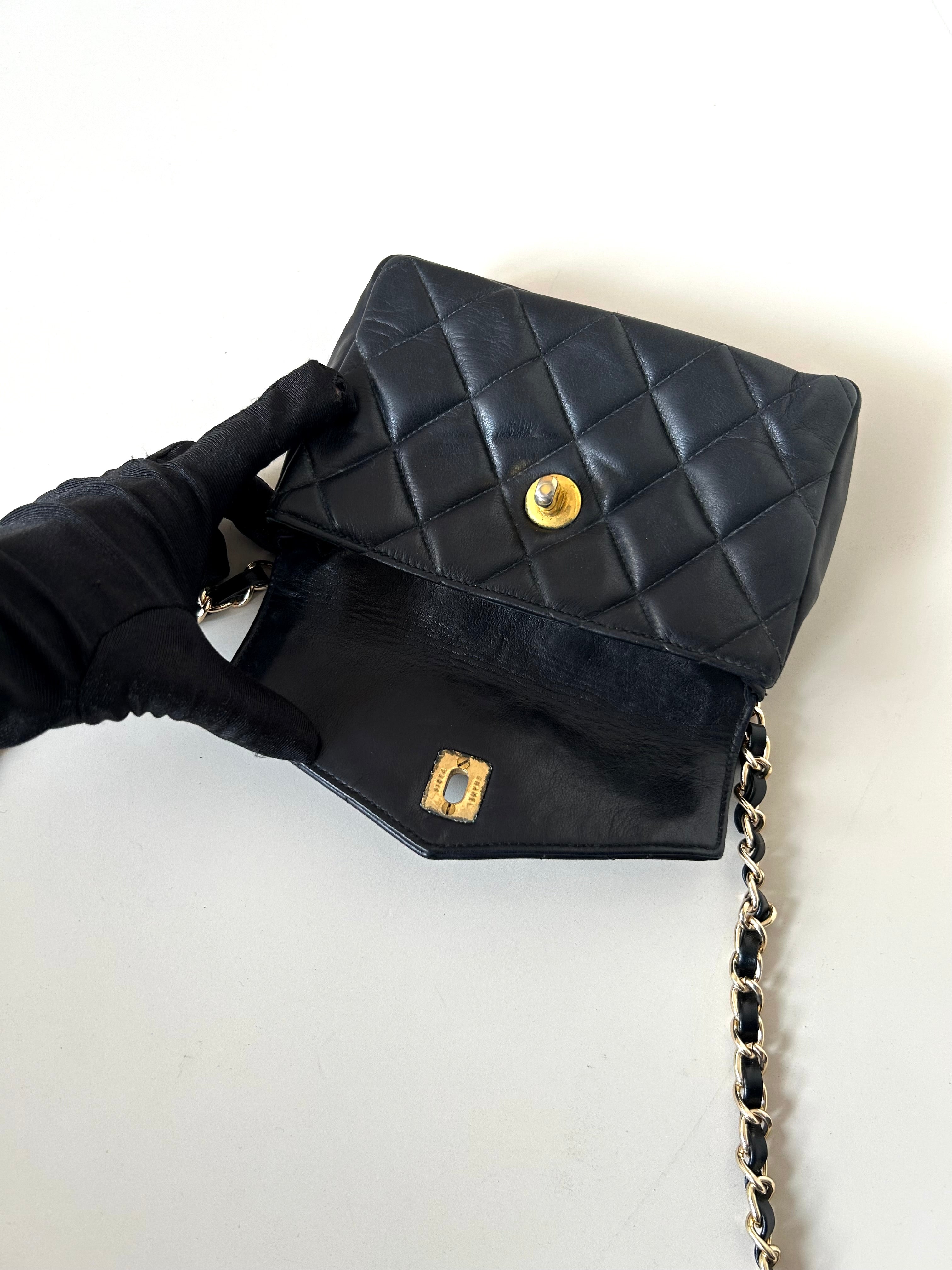 CHANEL rare black leather gold swivel buckle belt bag/side bag/clutch