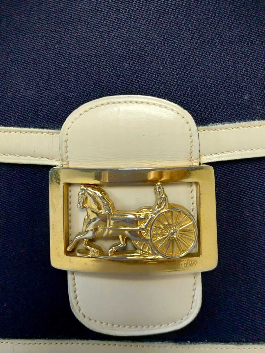 CELINE 稀有海軍藍拼白色馬車金扣側背包