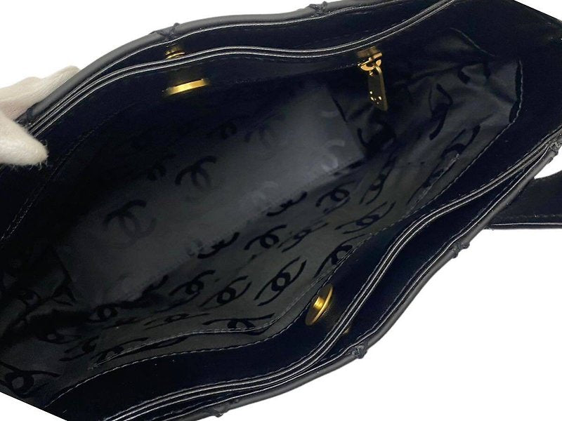 (未使用保存品)CHANEL Vivian黑色金標外縫皮革包/小托特包/側背包