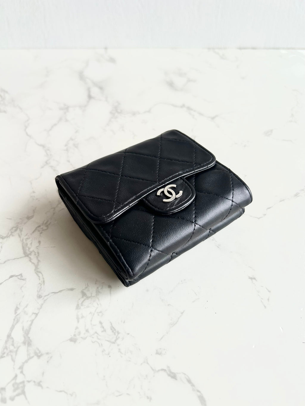 Chanel雙面黑銀色小羊皮革短夾 皮夾 錢包 中夾