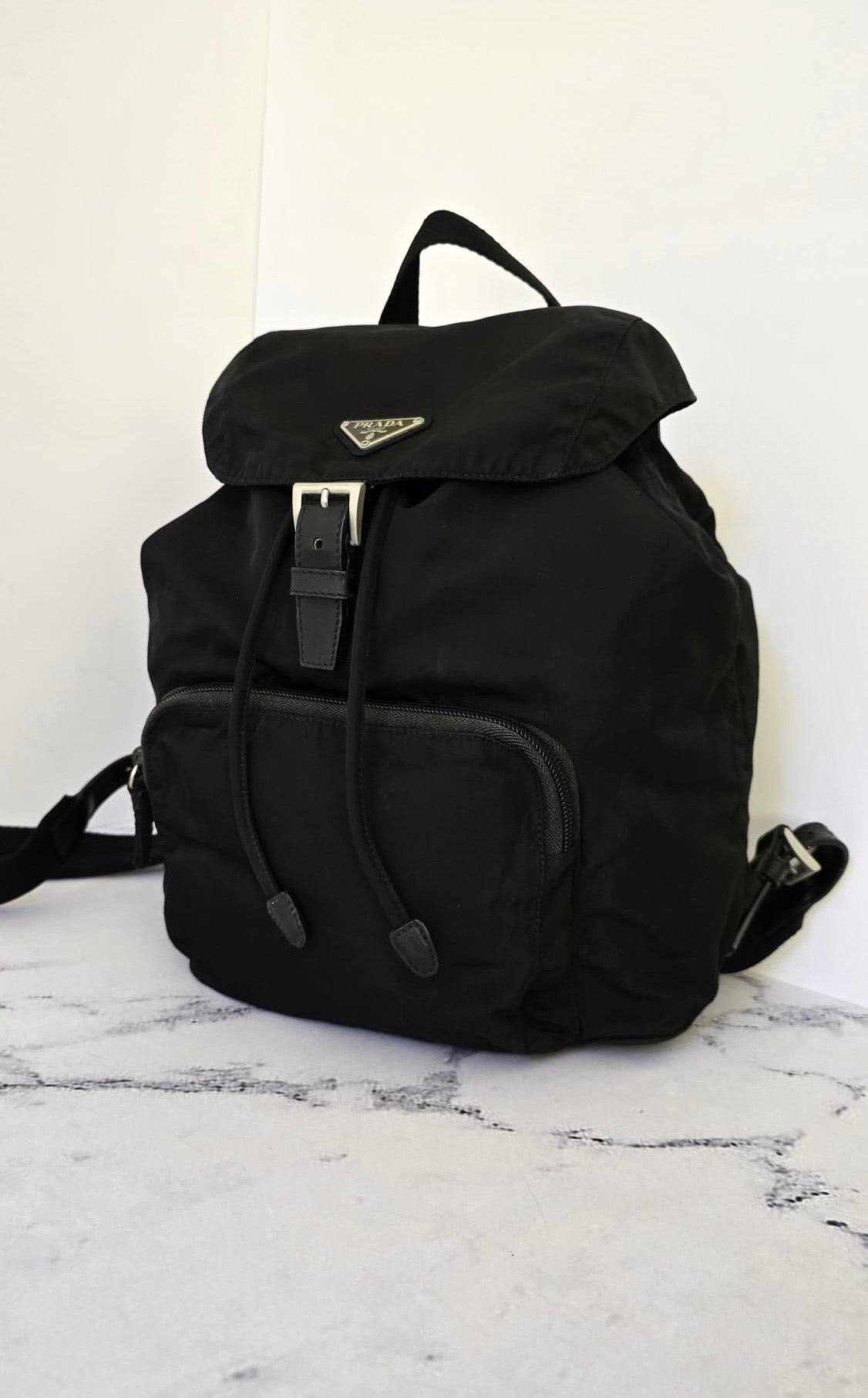 Prada黑色銀標尼龍雙肩包 後背包 背囊
