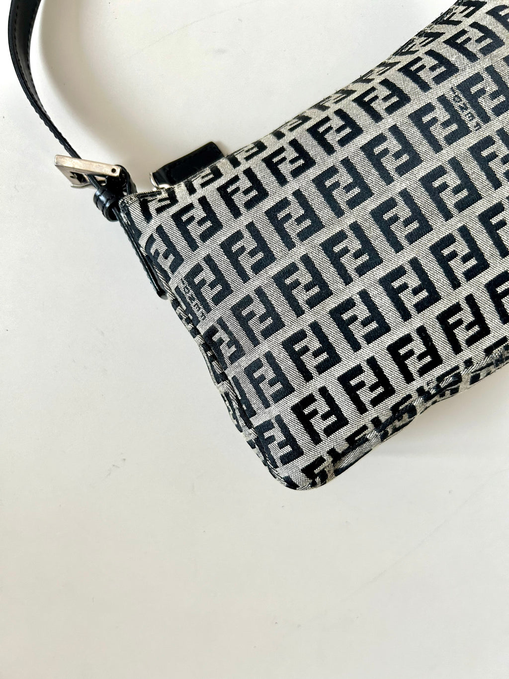 FENDI Zucchino blue and black old flower silver buckle small lunch box bag/underarm bag/side backpack