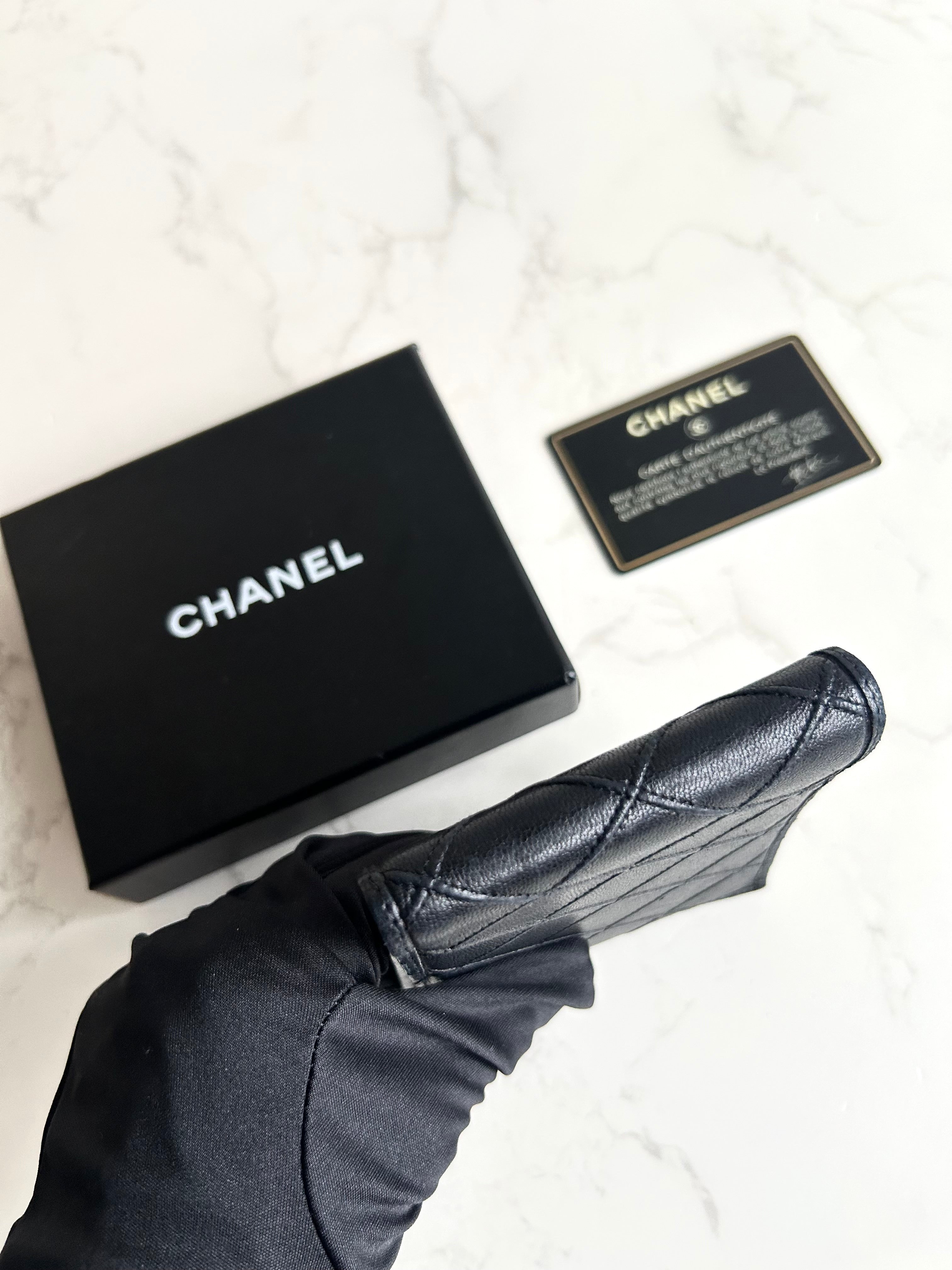 Chanel 黑色小羊皮革中夾 錢包 短夾 皮夾