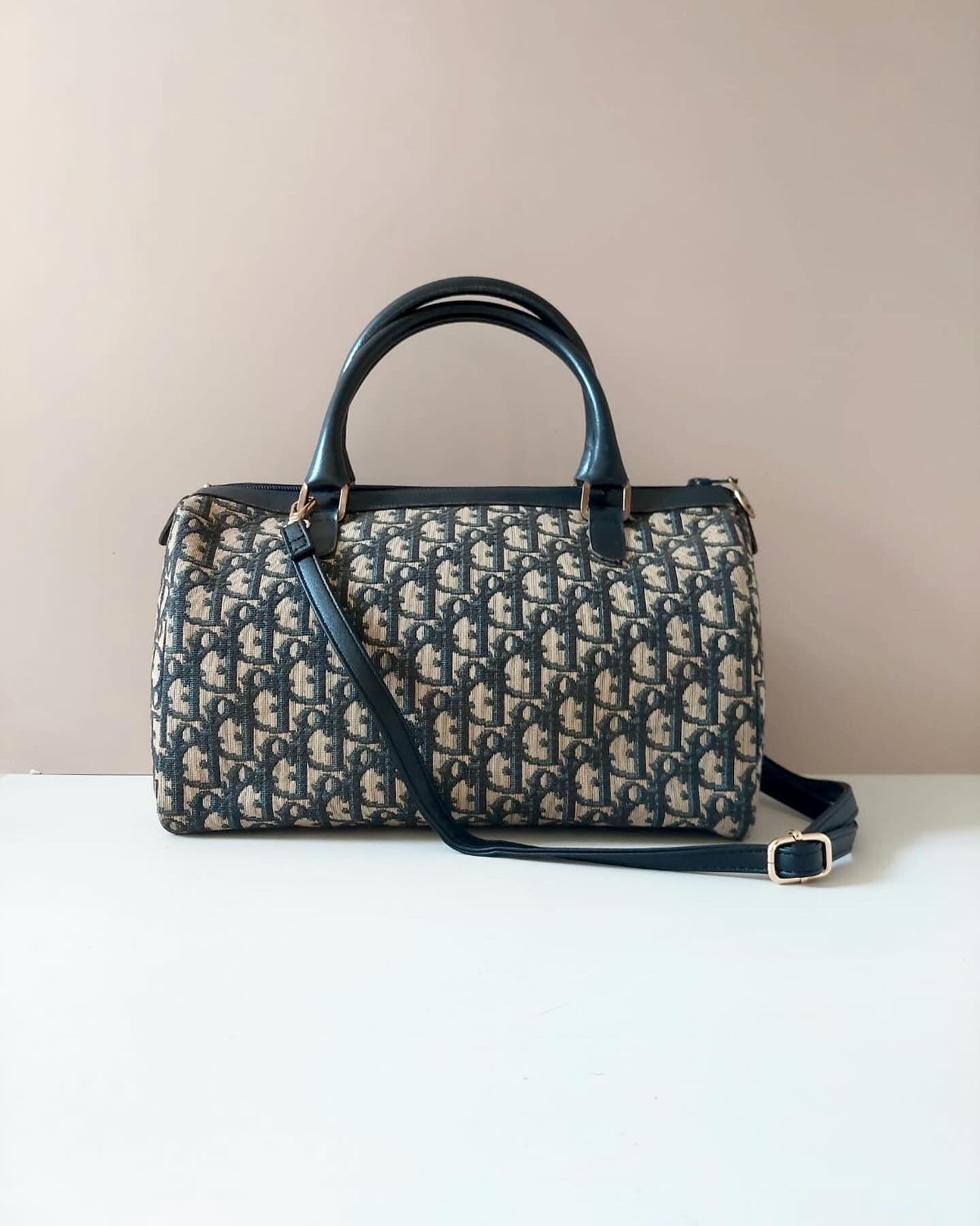 CHRISTIAN DIOR 稀有深藍色老花皮革波士頓圓桶包/側背包/斜背包