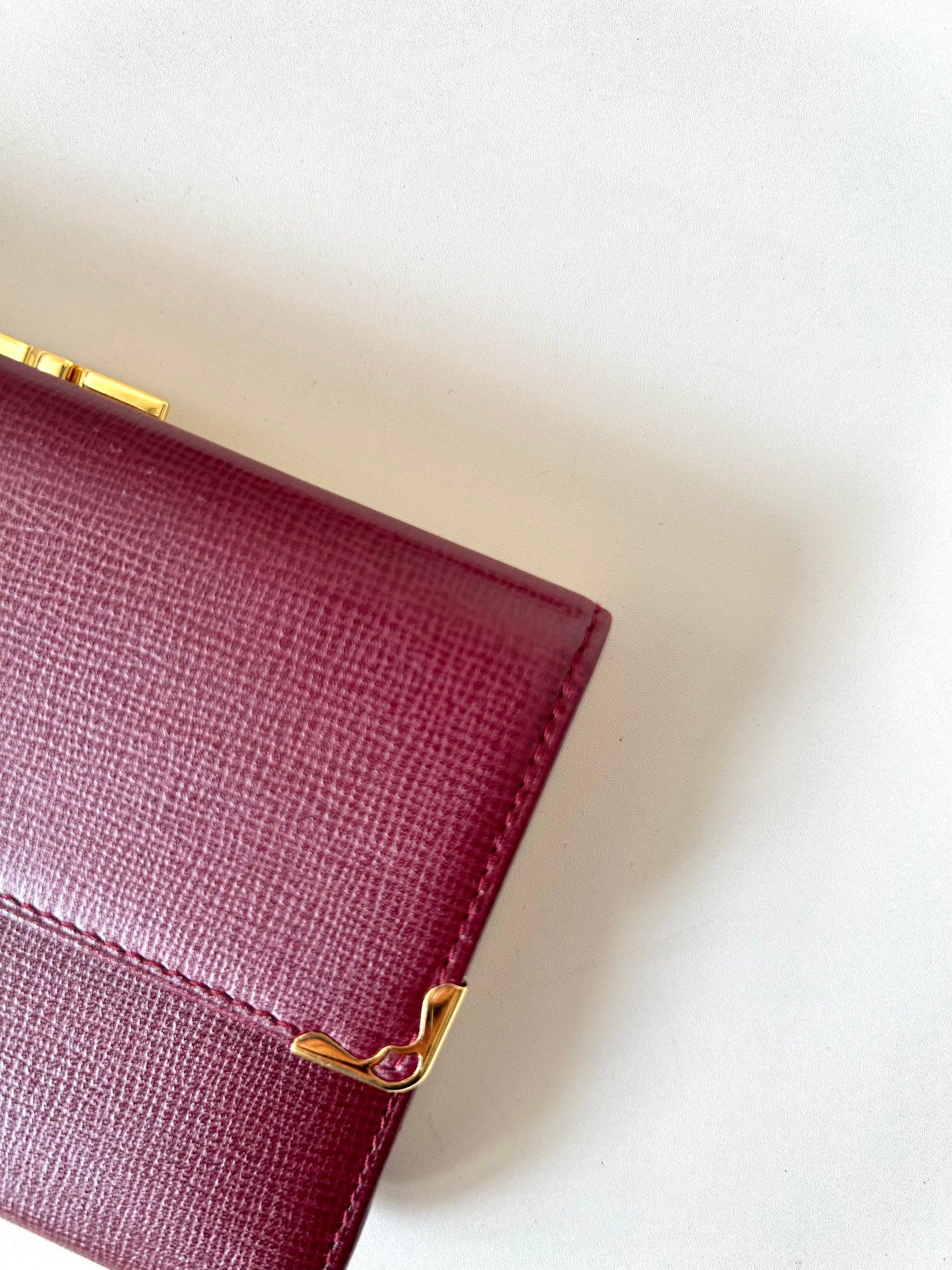 CARTIER Must de Cartier 酒紅皮革中短夾口金錢包/銀包