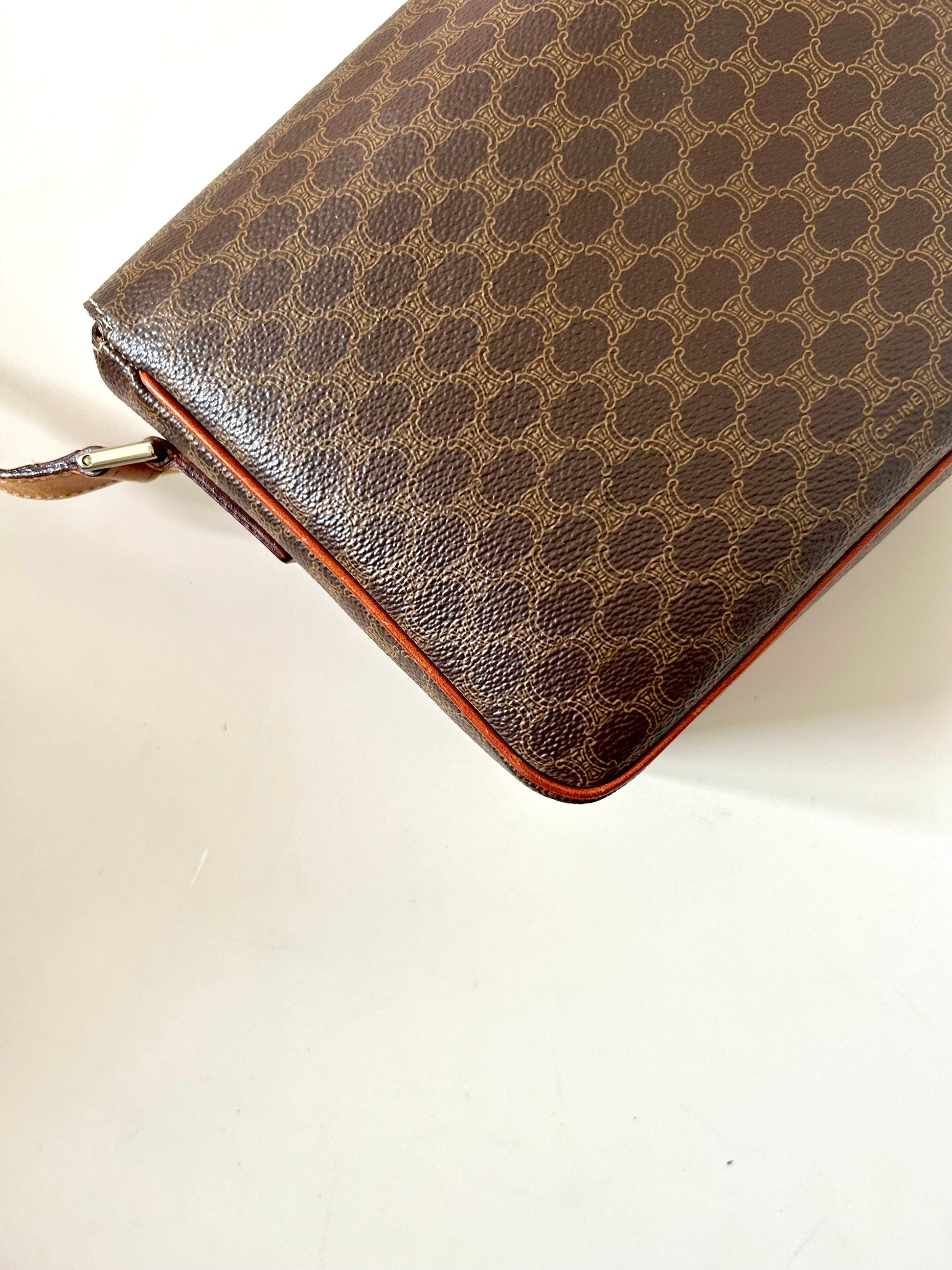 CELINE Brown Old Flower Leather Gold Buckle Small Tofu Box Bag/Side Bag/Messenger Bag