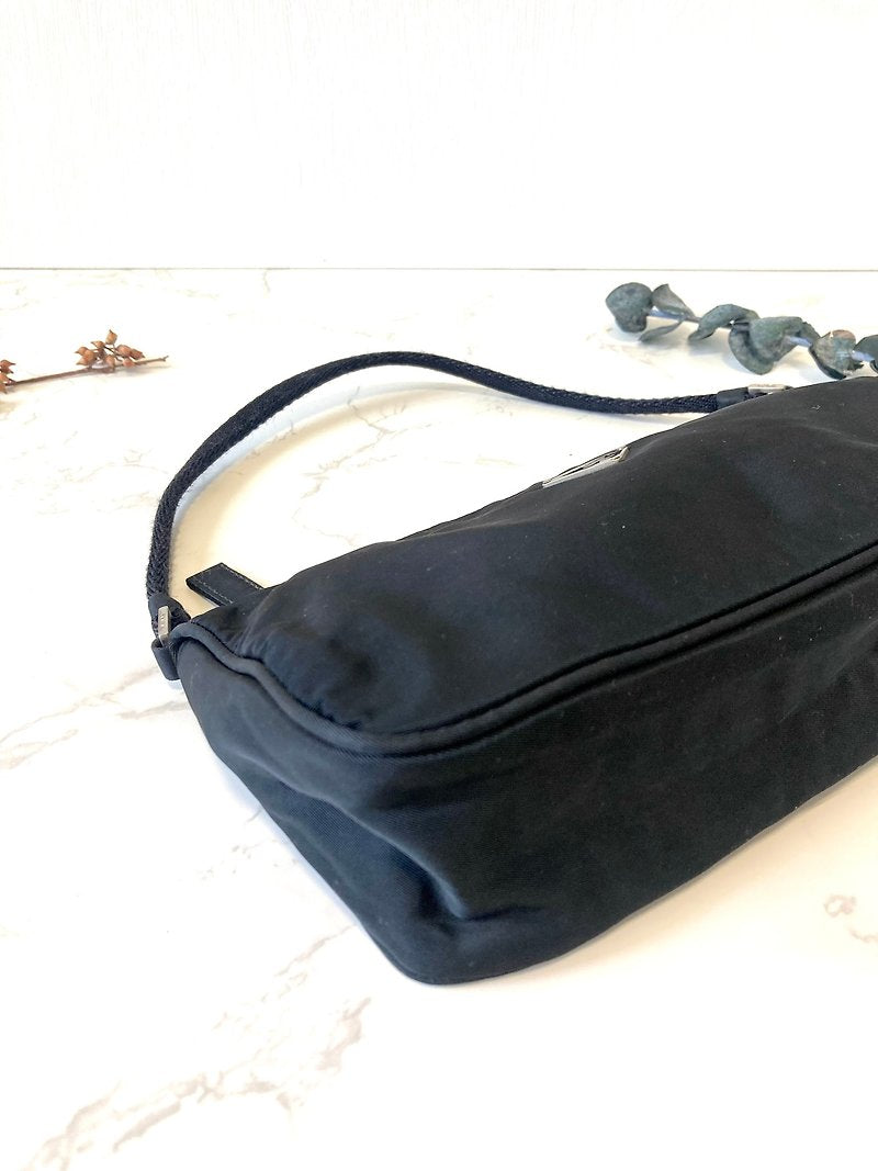 PRADA 經典黑色銀三角簡約小包/手提袋/手挽袋