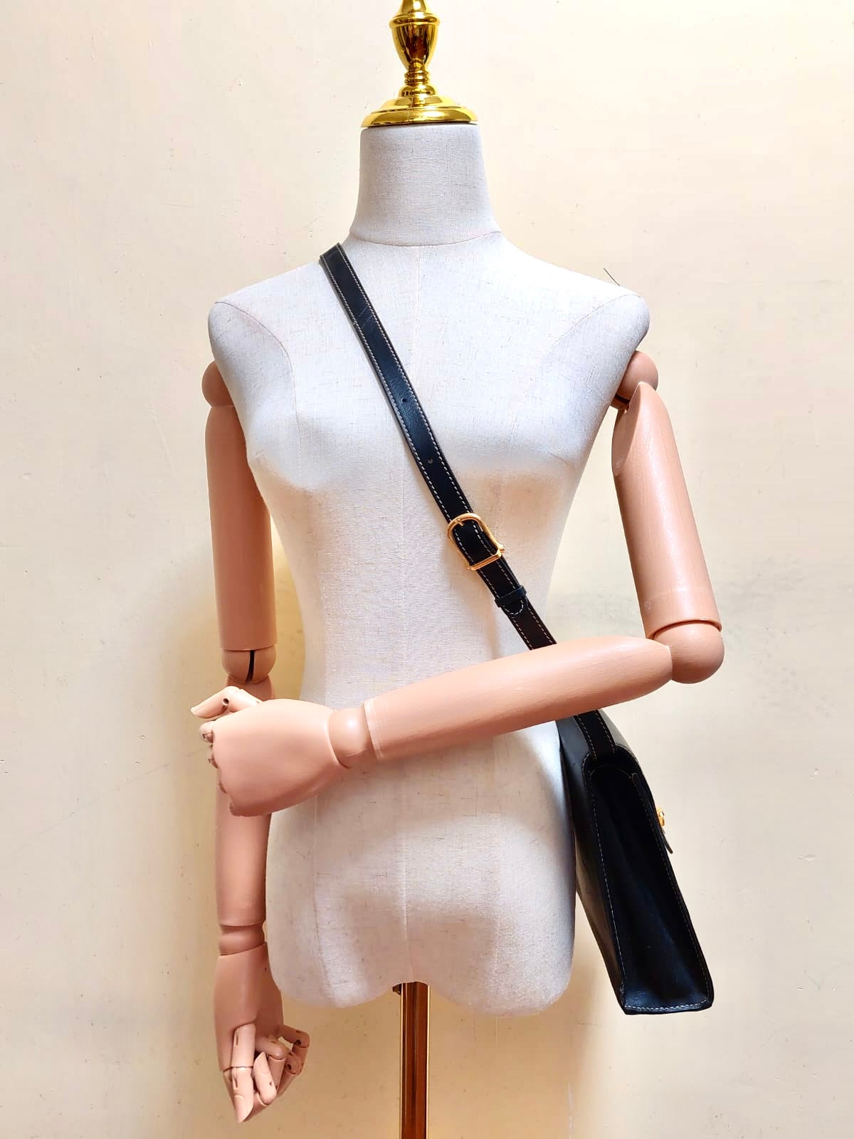 CELINE rare black gold buckle outer seam leather small Kelly shoulder bag / crossbody bag