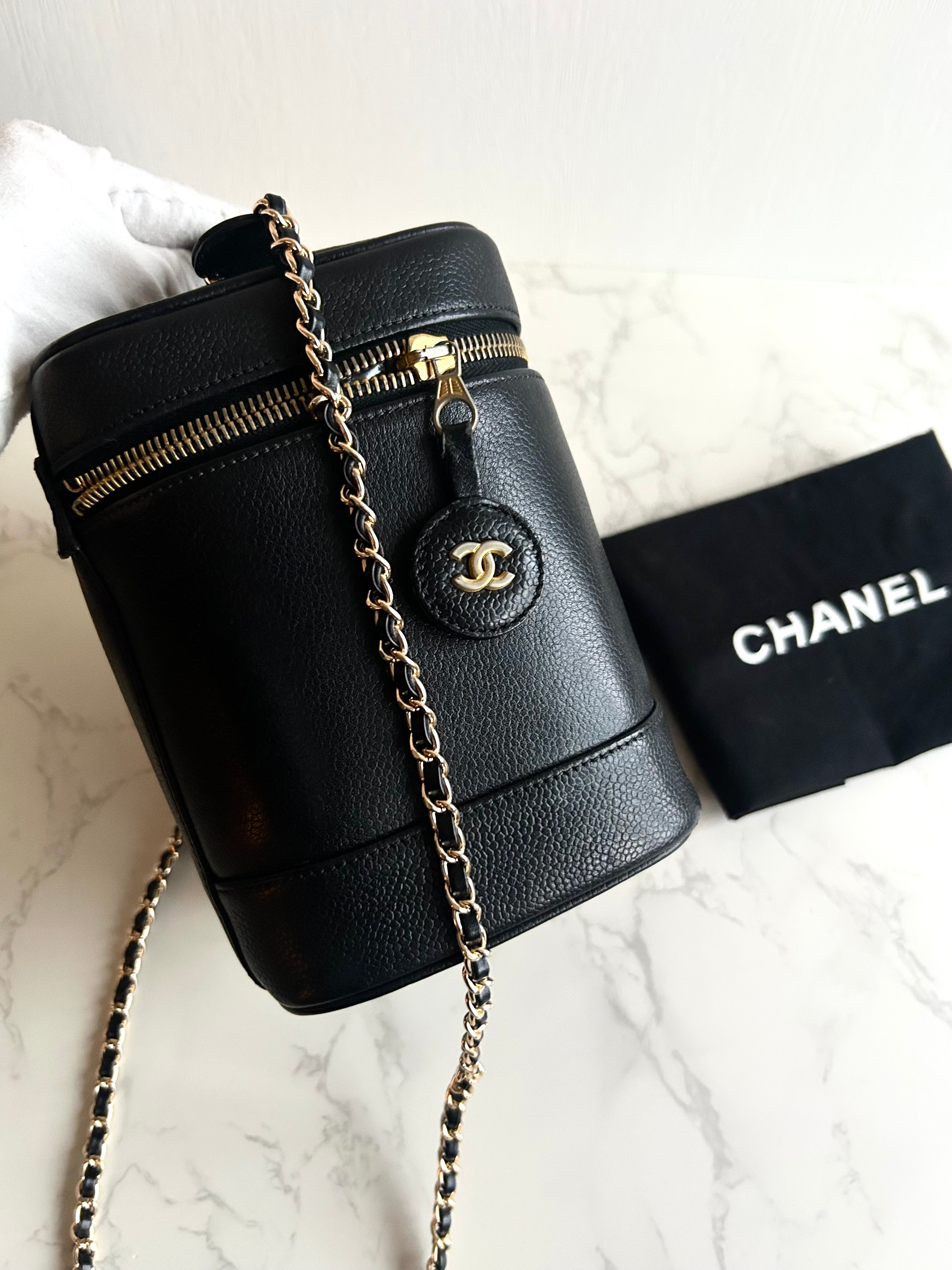 Chanel黑色金扣魚子醬Vanity盒子包/斜背包/側背包/單肩包