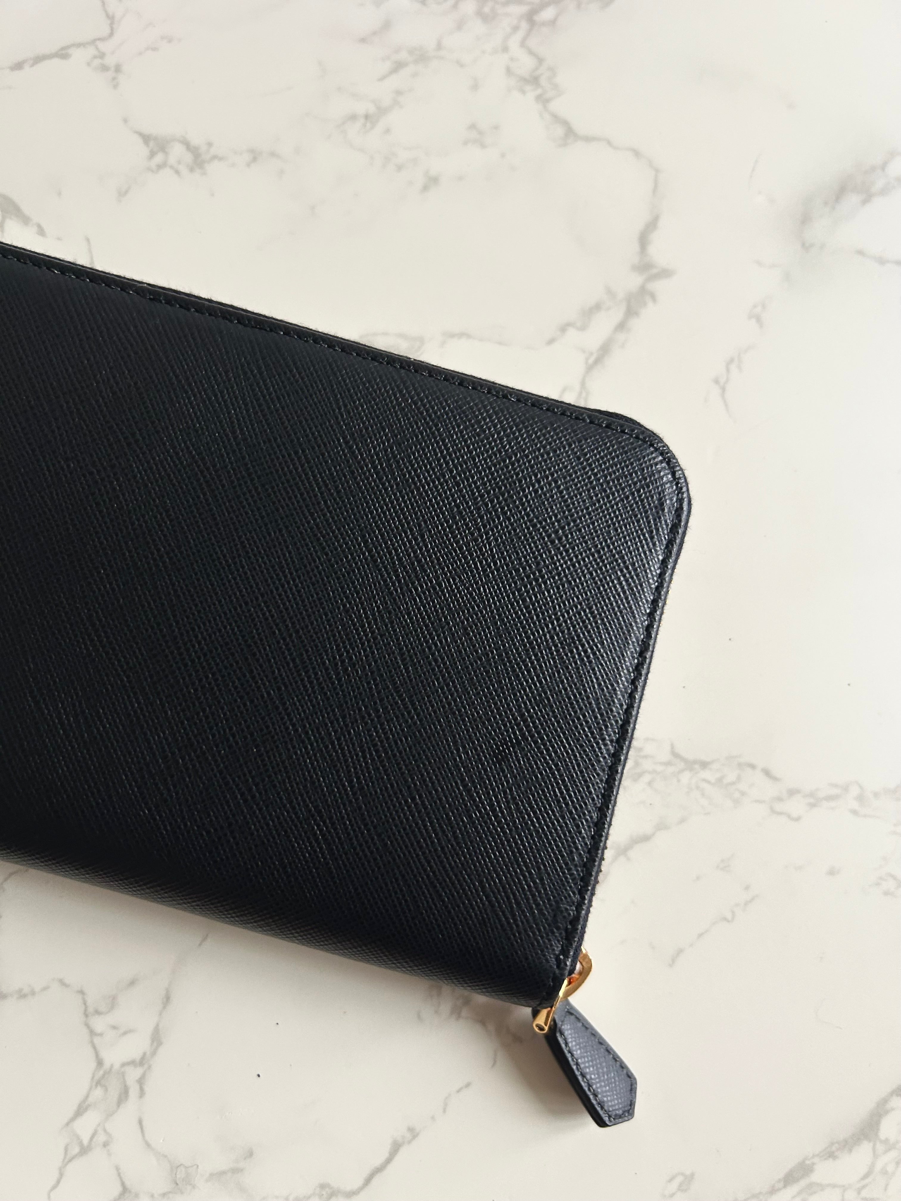 PRADA black gold triangle cowhide leather zipper long wallet/wallet/purse