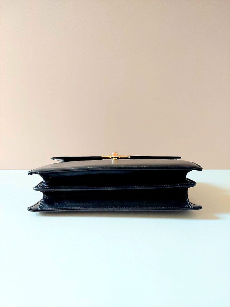 GUCCI Rare Black Rotating Gold Buckle Kelly Leather Side Bag/Messenger Bag/Handbag