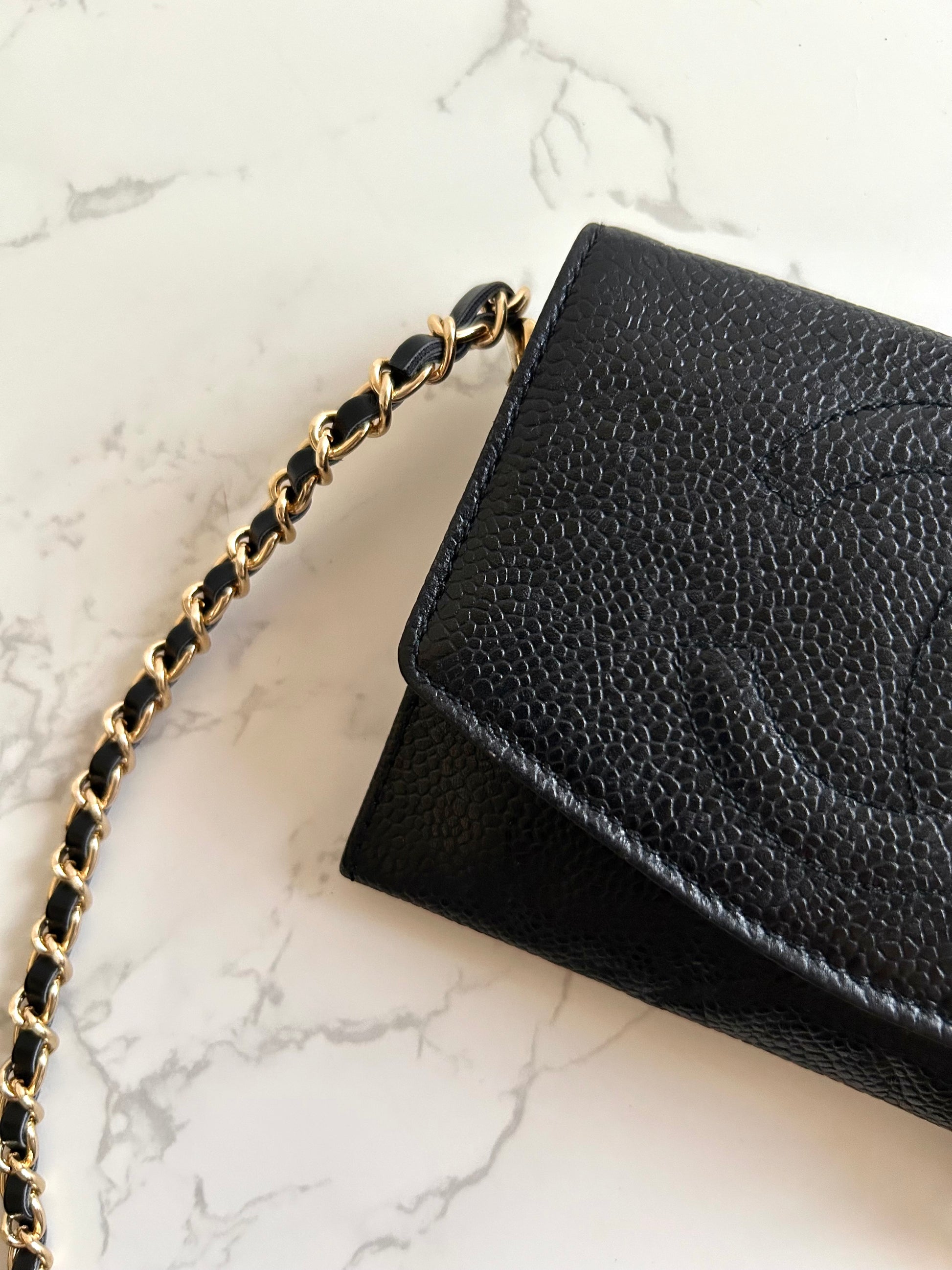 CHANEL Black Caviar WOC/Side Bag/Medium-Long Wallet
