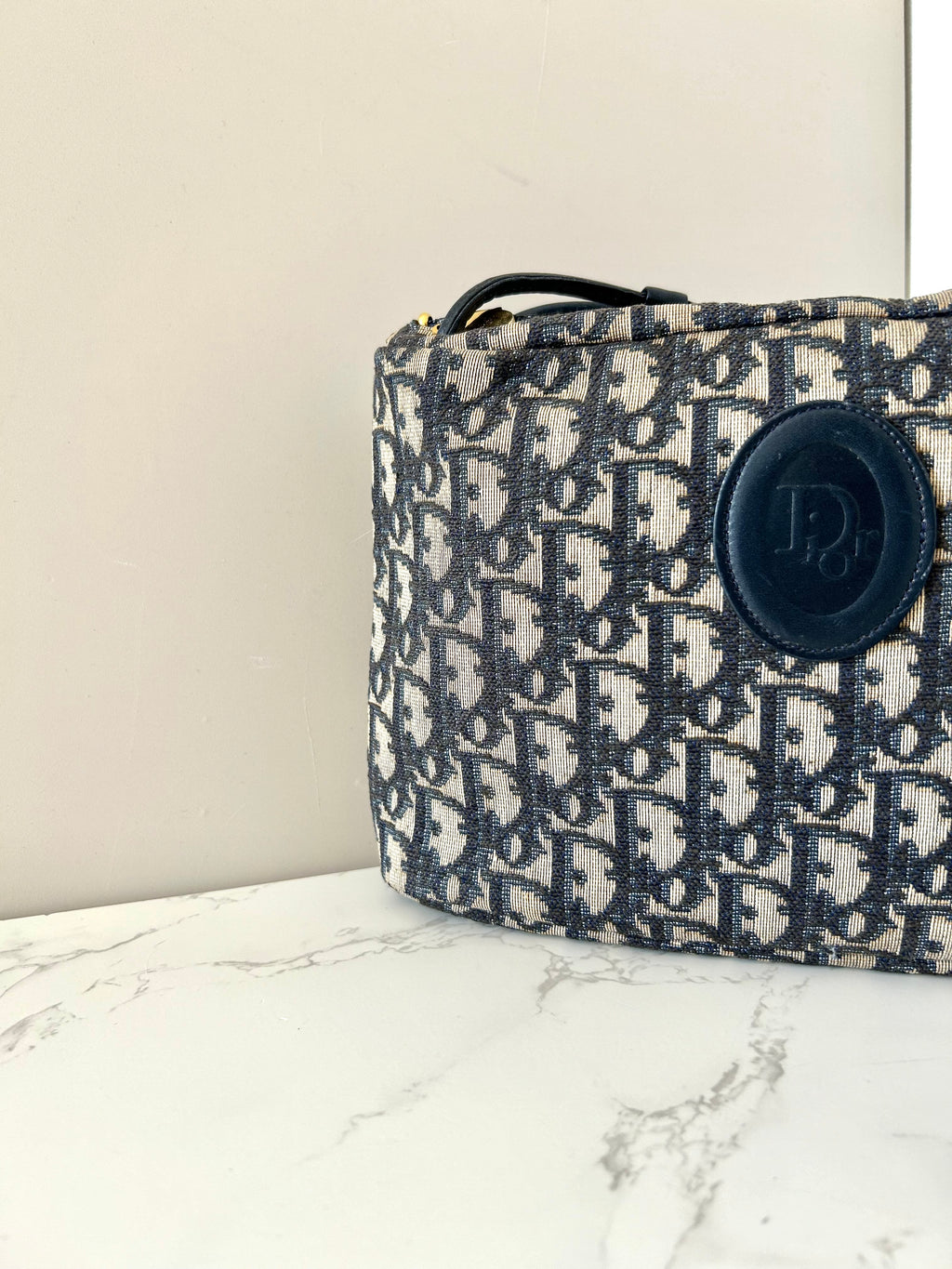 CHRISTIAN DIOR 稀有深藍色黑老花豆腐側背包