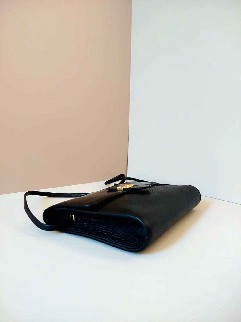 CHRISTIAN DIOR 稀有黑色拼接皮革金扣側背包/斜背包