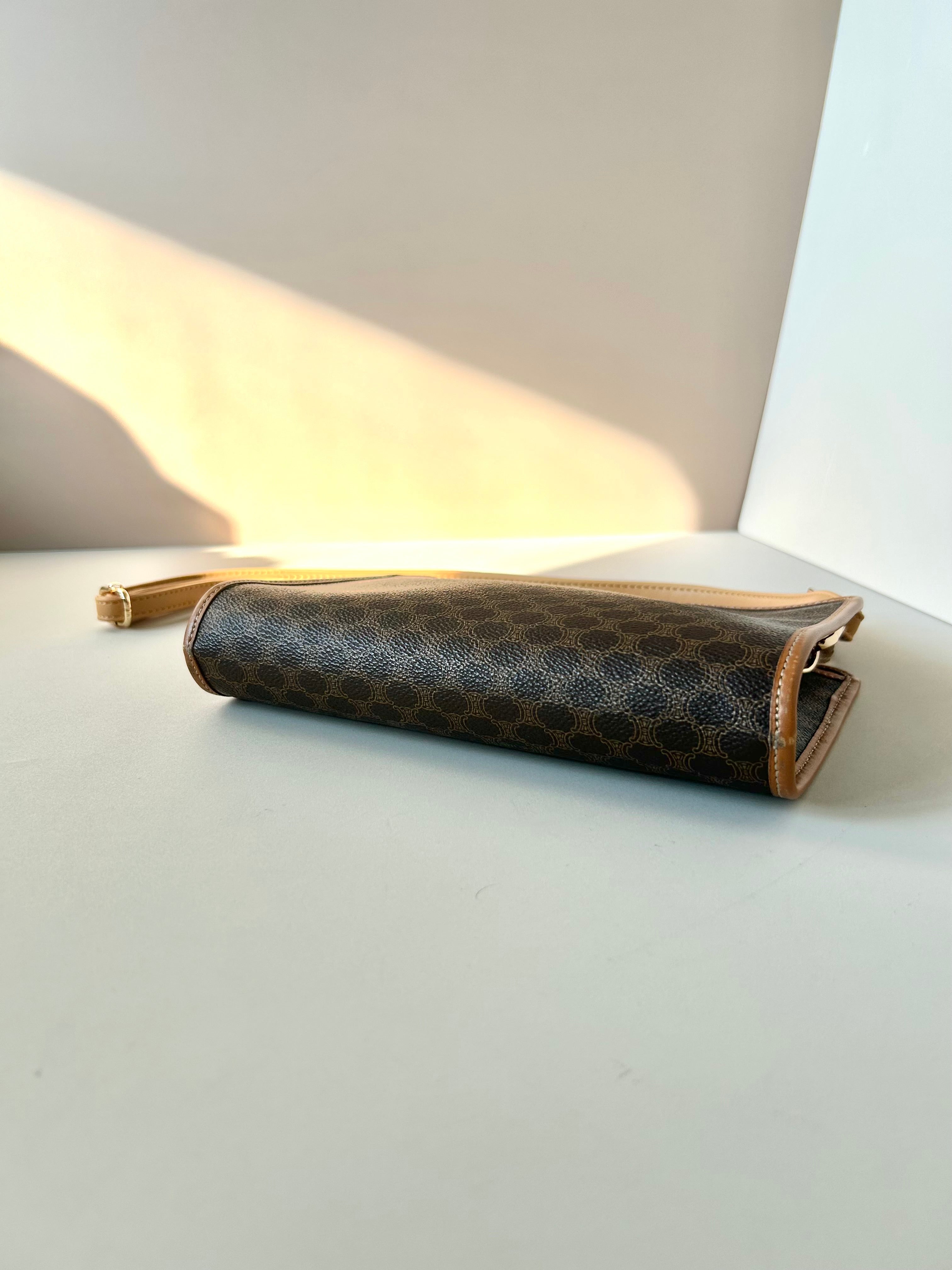 CELINE Brown Old Flower Leather Side Bag/Messenger Bag/Clutch Bag