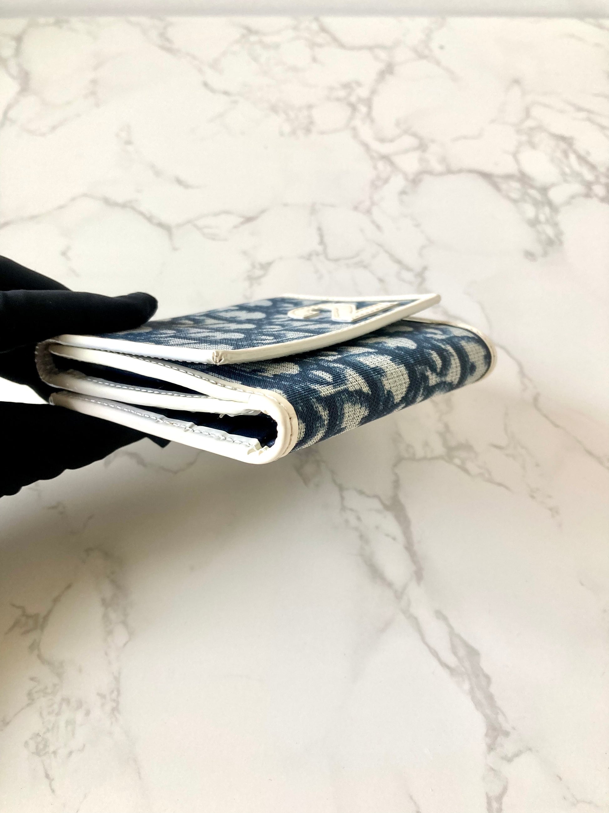 CHRISTIAN DIOR White x Navy Trotter Monogram Compact Wallet