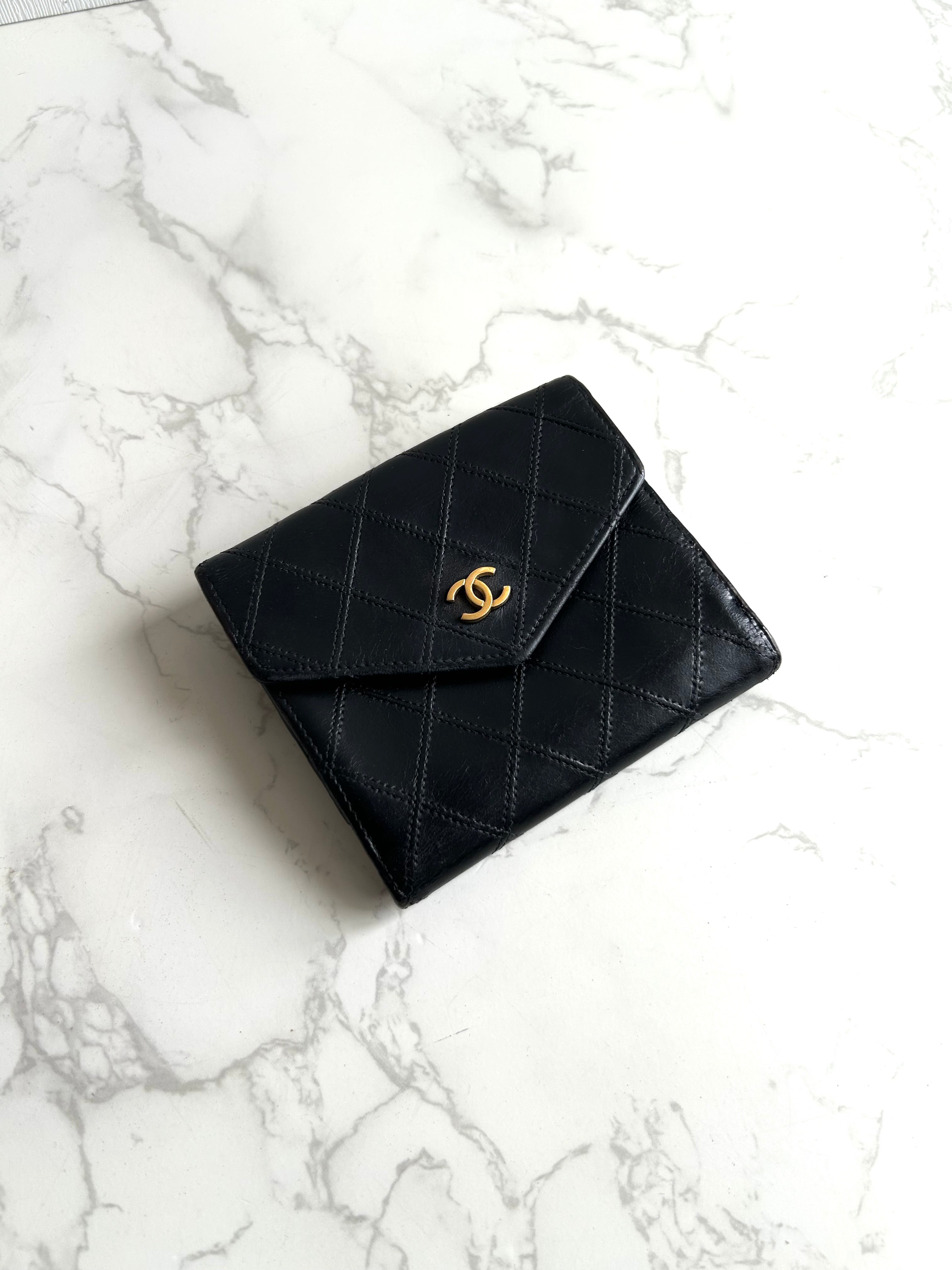Chanel double-sided lambskin black short wallet / coin purse