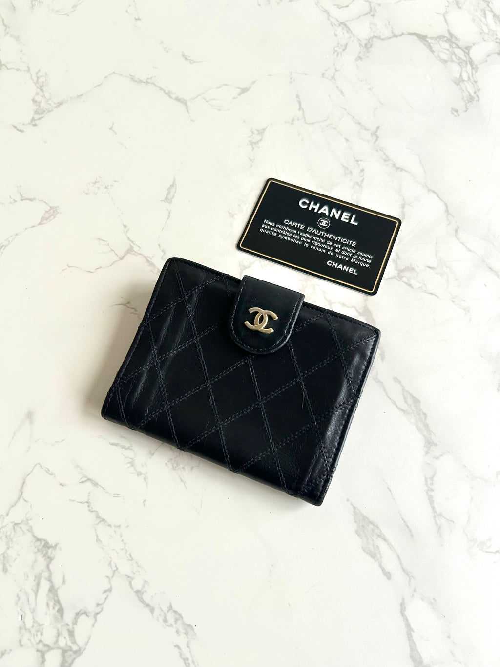 Chanel 黑色Matelassé小羊皮革口金中夾/銀包/短夾