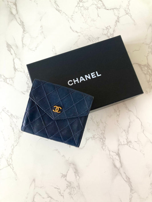 CHANEL Black x Gold Lamb Leather Compact Wallet