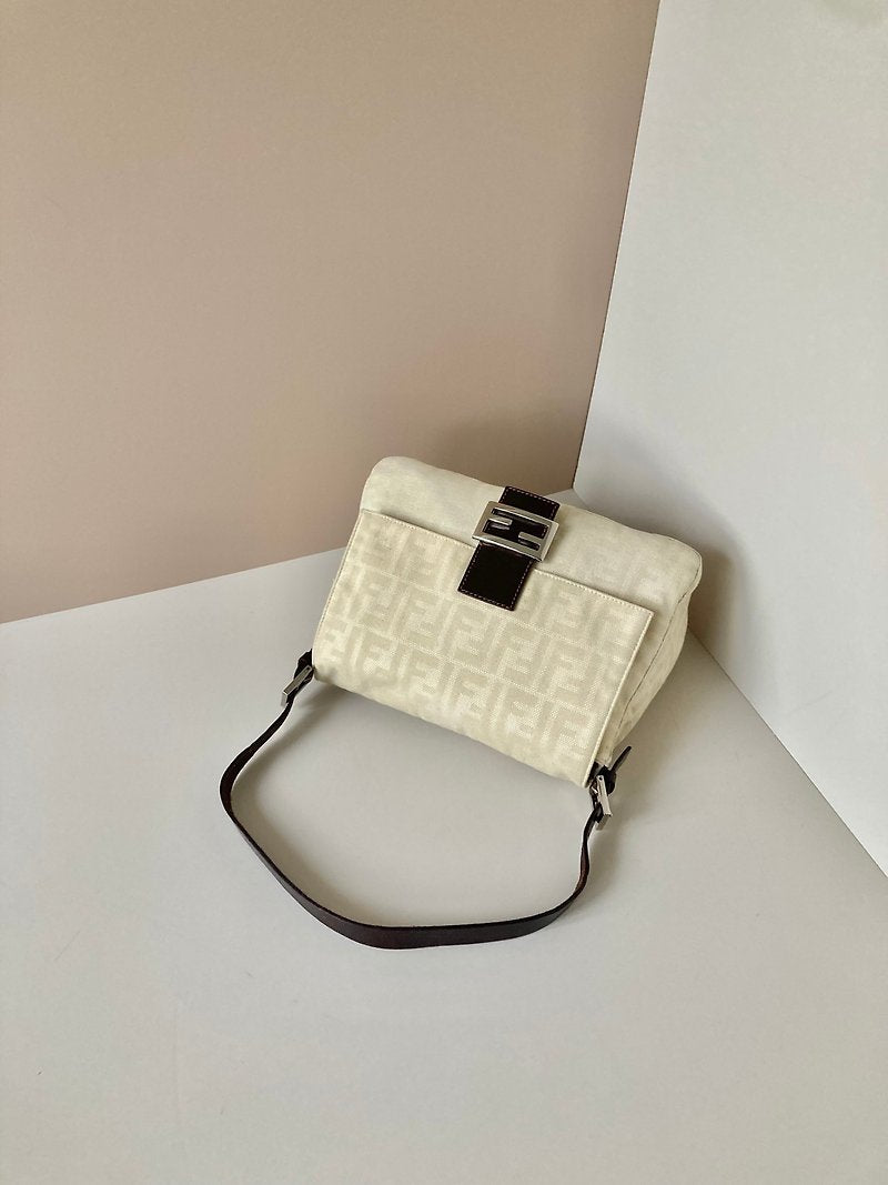 FENDI Zucchino white with brown old flower silver buckle large baguette underarm bag / side bag