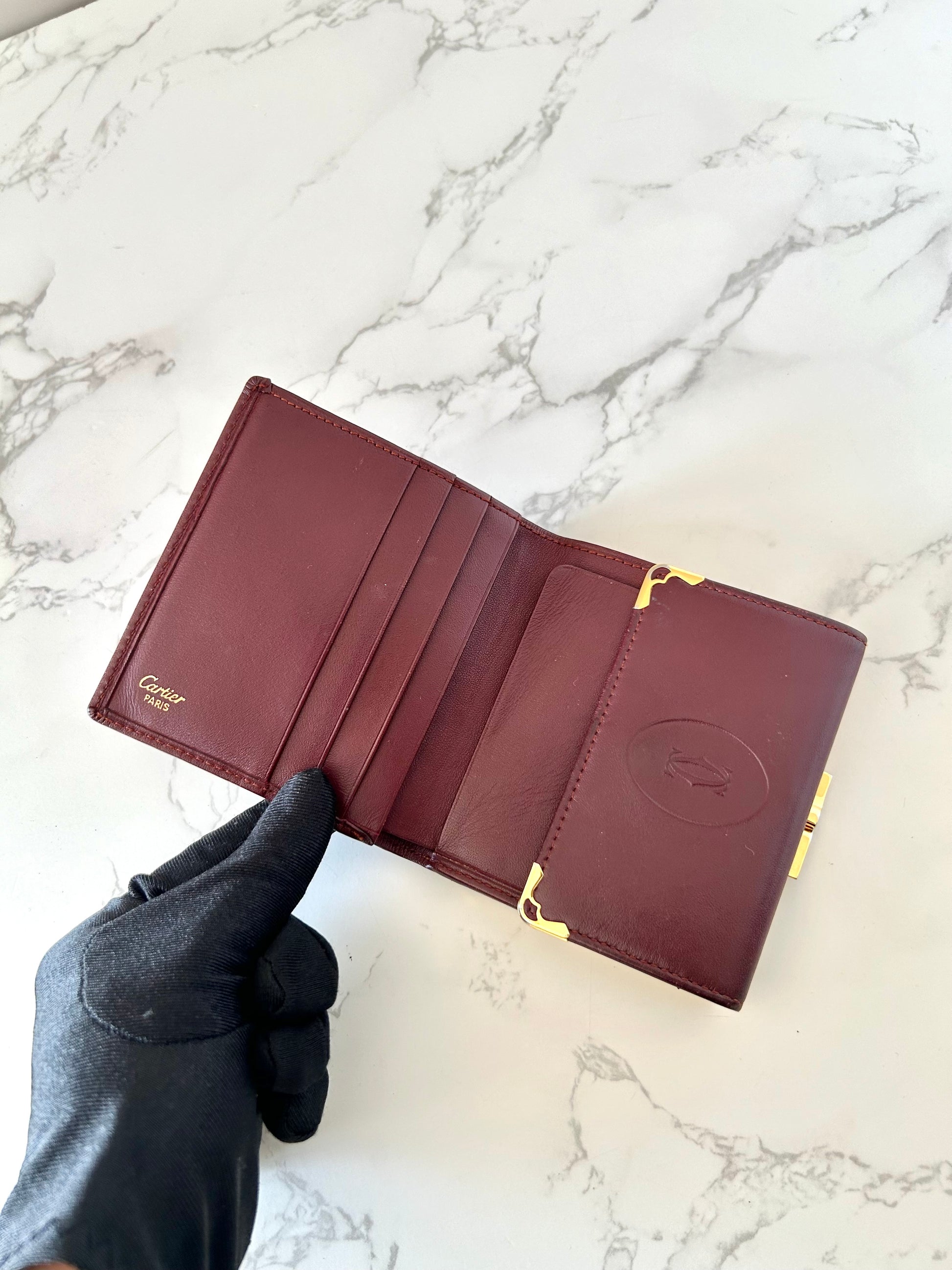 CARTIER Must de Cartier 酒紅色錢包 / 短夾 / 零錢包