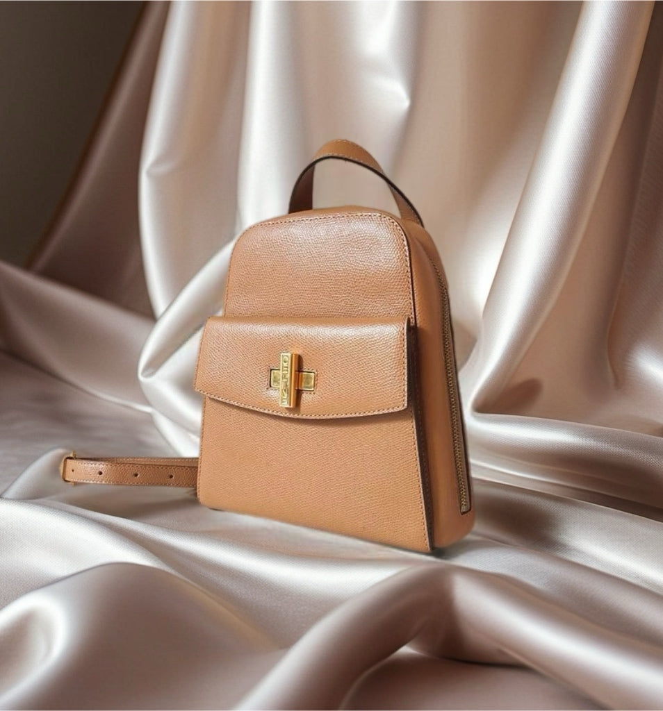 CELINE 稀有焦糖棕色十字旋轉金扣皮革後背包/背囊/雙肩包