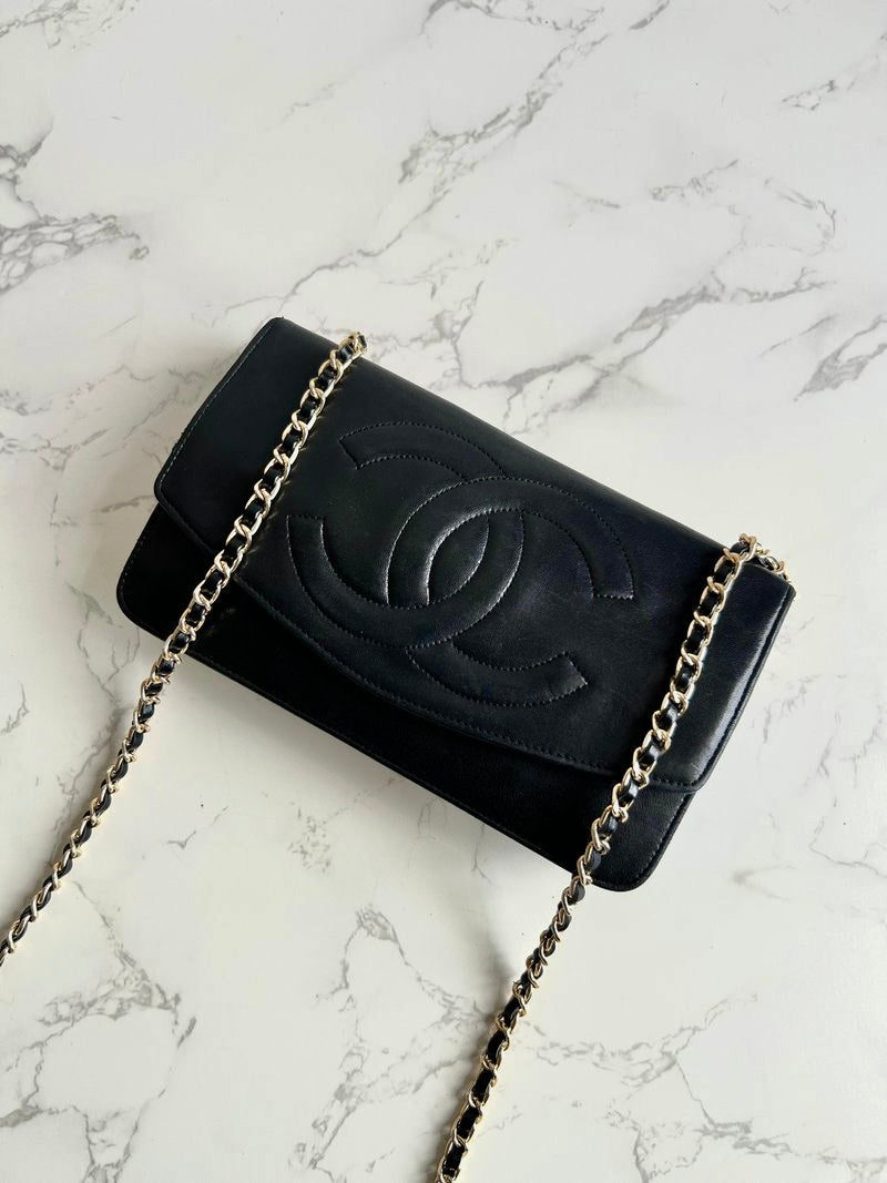 Chanel Black Lambskin Leather WOC Crossbody Bag/Wallet on Chain/Shoulder Bag