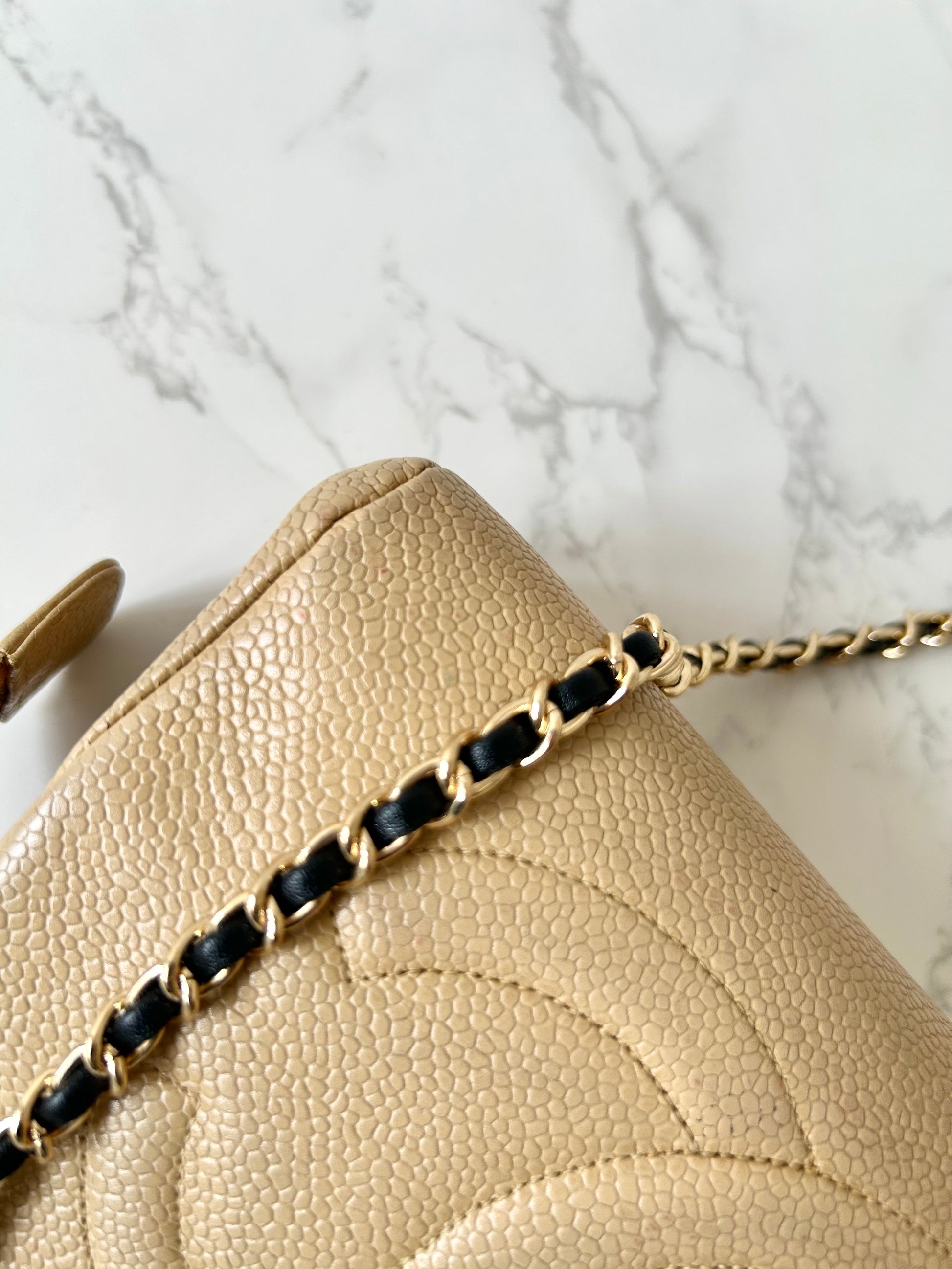 CHANEL Rare Beige Apricot Caviar Leather Chain Small Bag/Side Bag/Messenger Bag/Clutch Bag