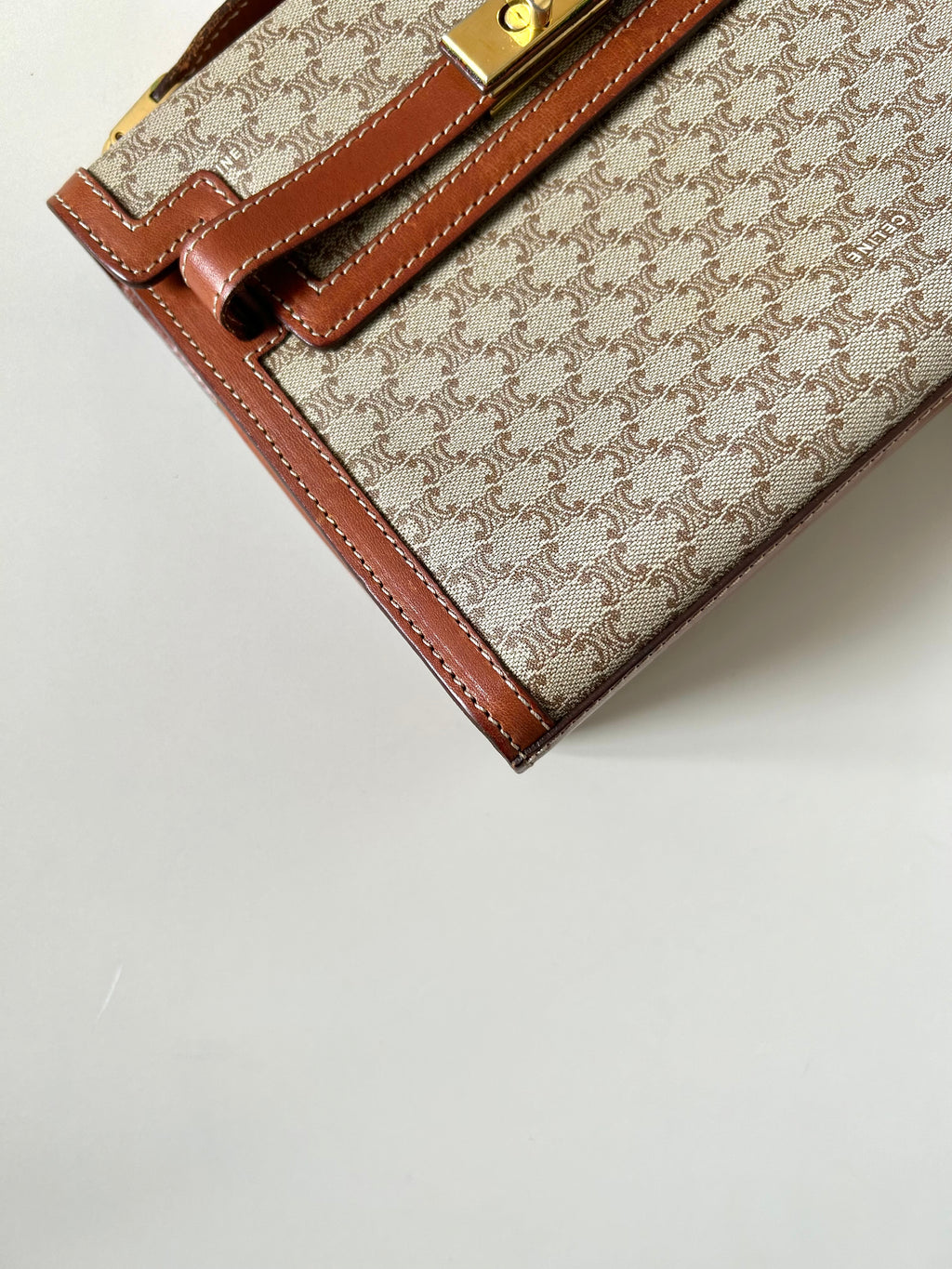 CELINE rare beige old flower Kelly box small bag/side bag/oblique bag