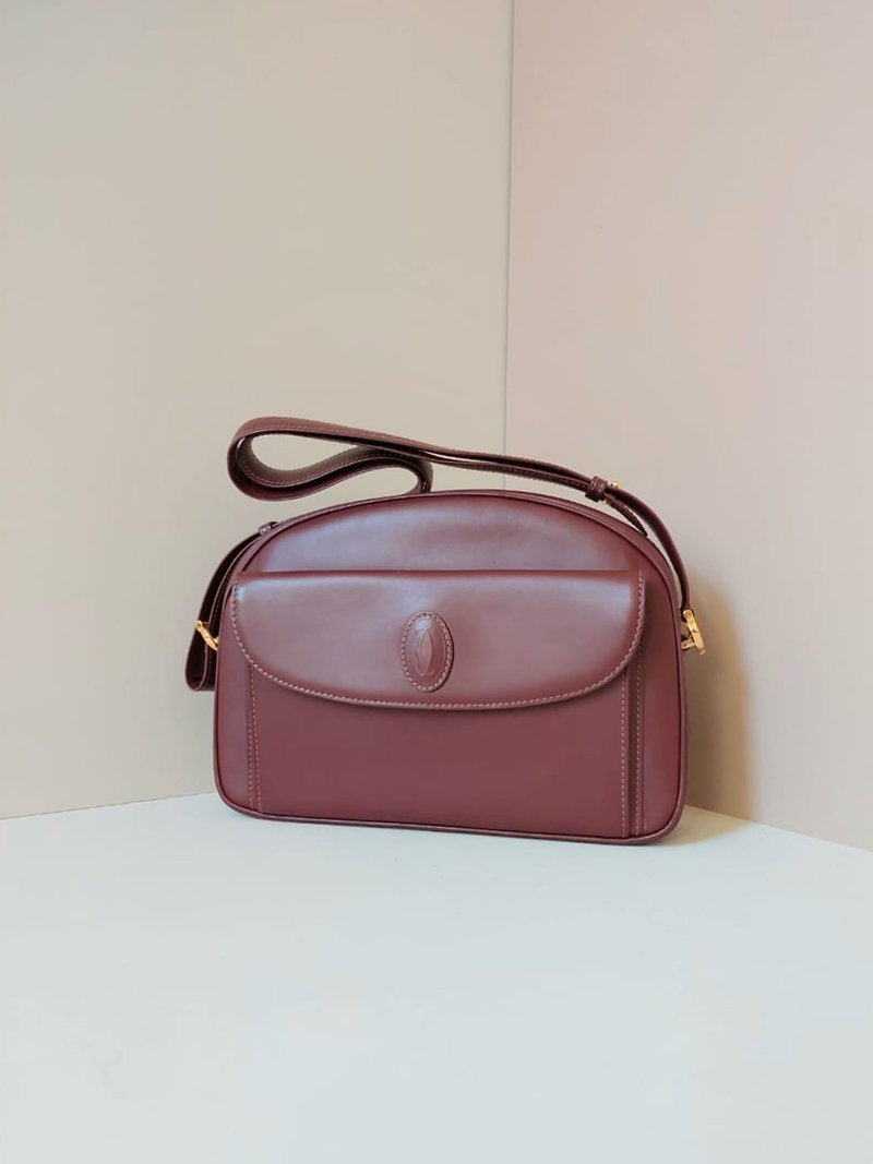 CARTIER MUST DE rare burgundy red flap small crossbody bag / side bag / shoulder bag