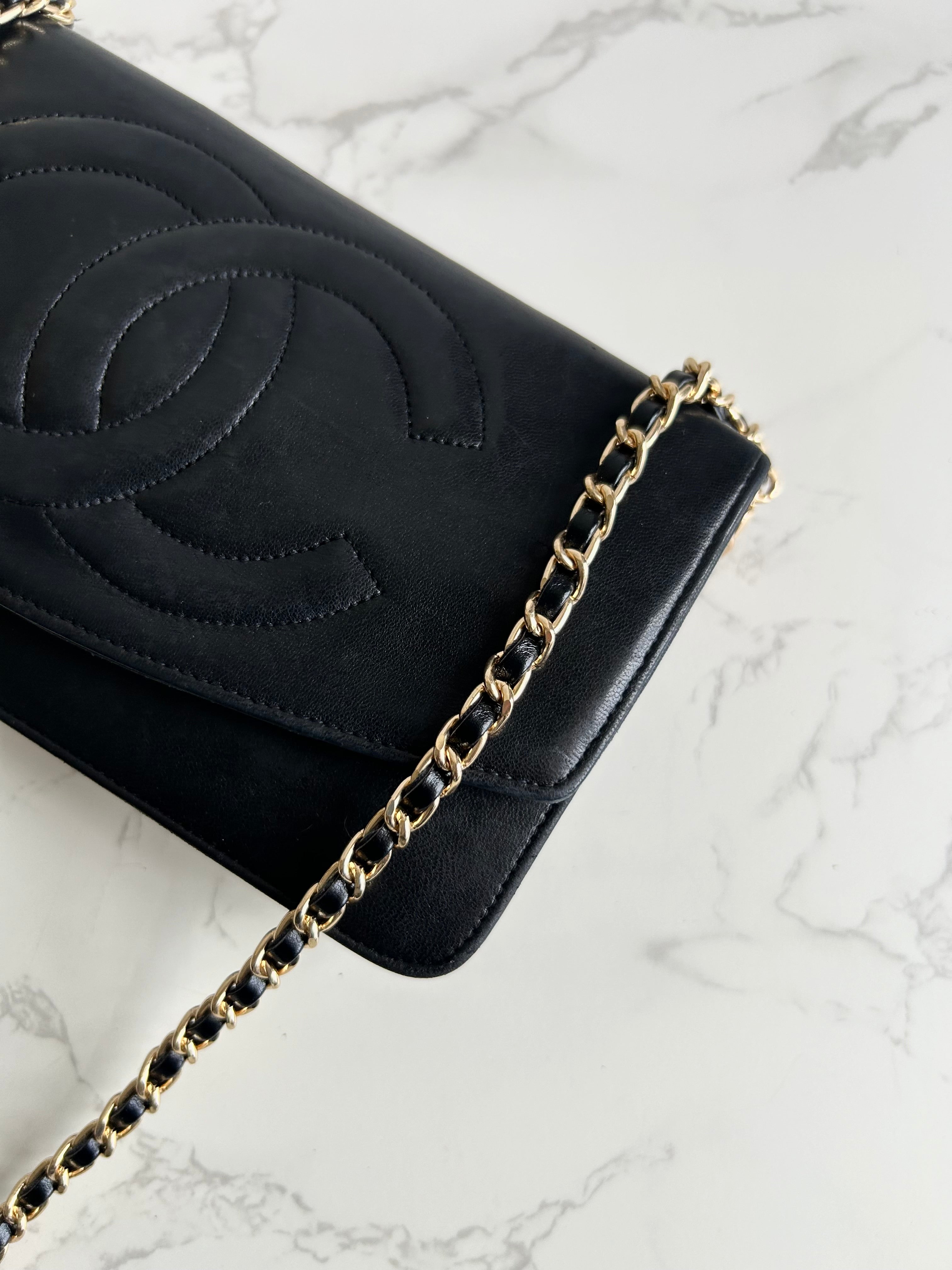 CHANEL rare black lambskin chain strap WOC/side bag/oblique bag