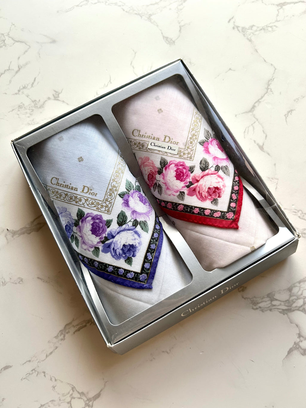 DIOR 未使用保存品•鮮花花紋絲巾禮盒 - 一套2條· 新春禮品