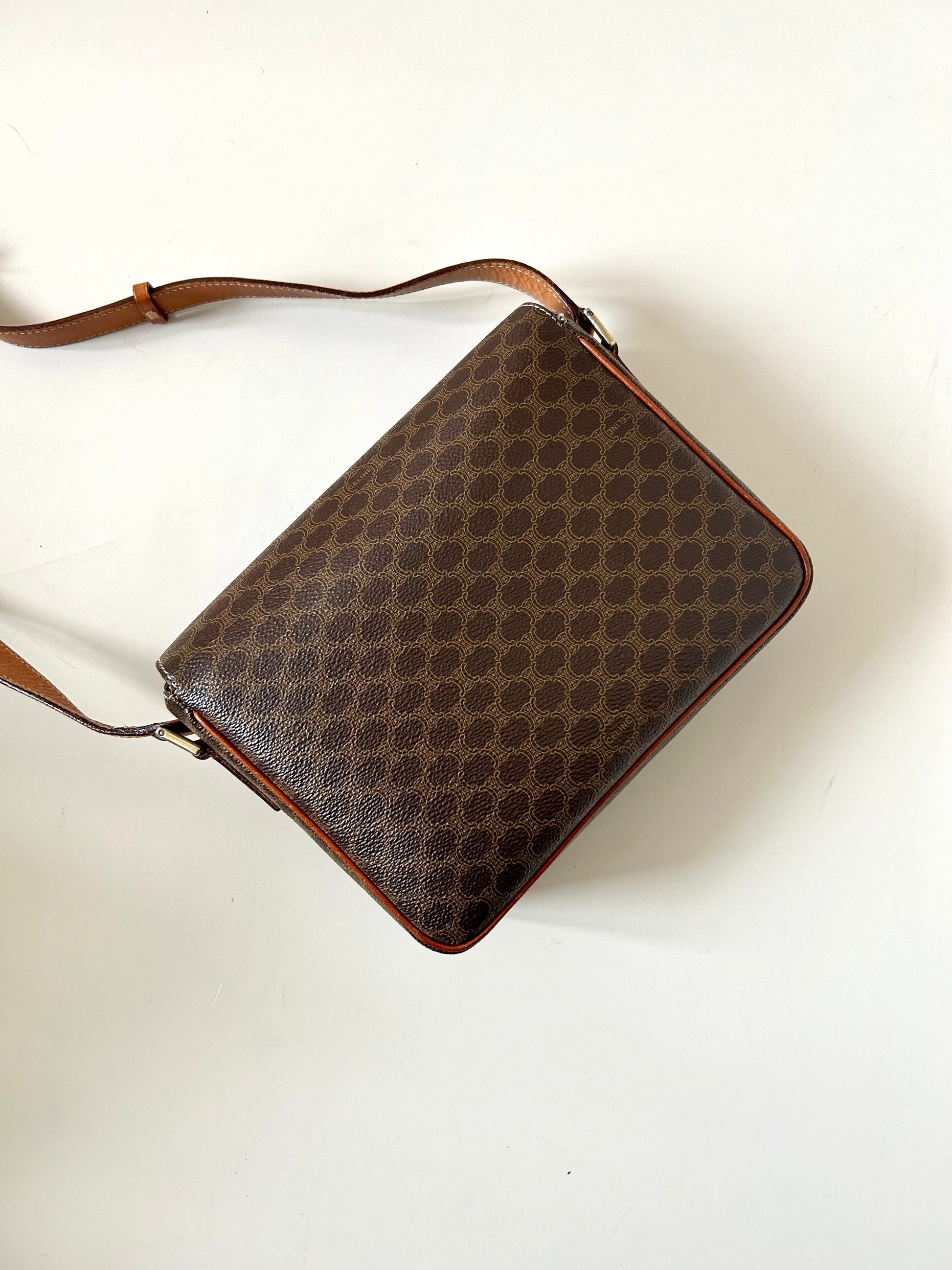 CELINE Brown Old Flower Leather Gold Buckle Small Tofu Box Bag/Side Bag/Messenger Bag