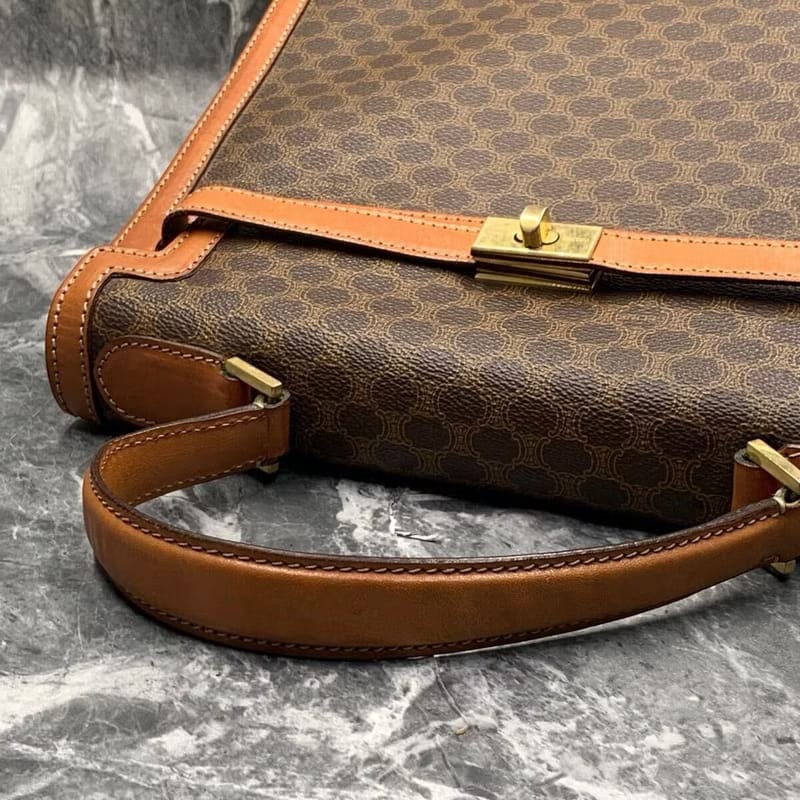 Celine coffee-colored old flower leather Kelly bag/side bag/oblique bag
