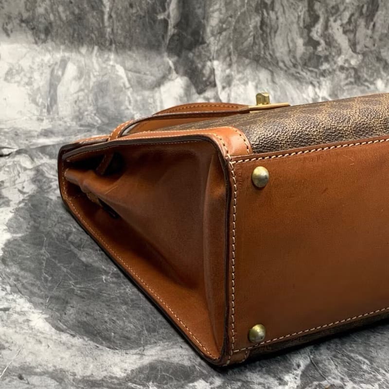Celine coffee-colored old flower leather Kelly bag/side bag/oblique bag